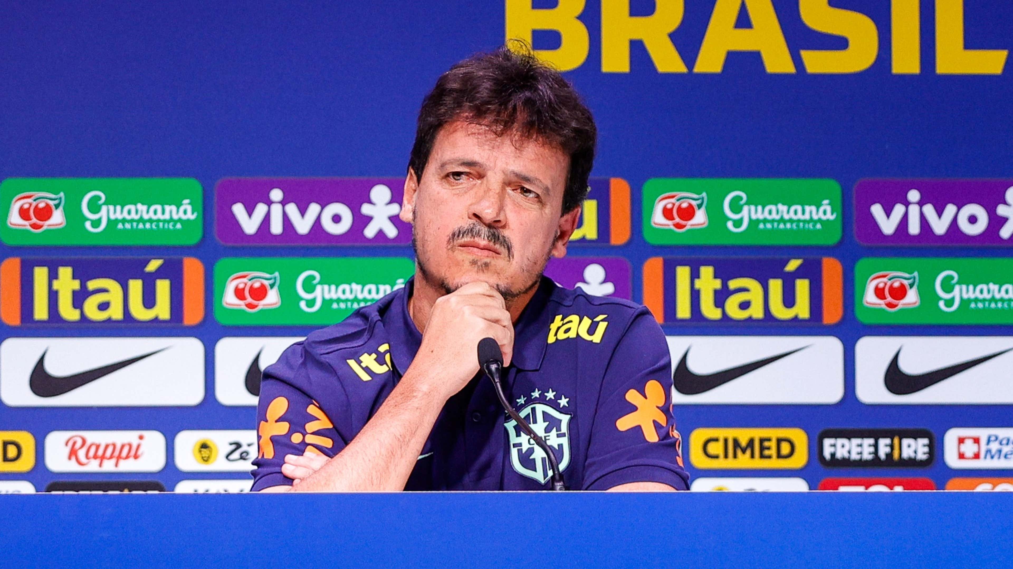 Fernando Diniz, como técnico da seleção brasileira em 2023