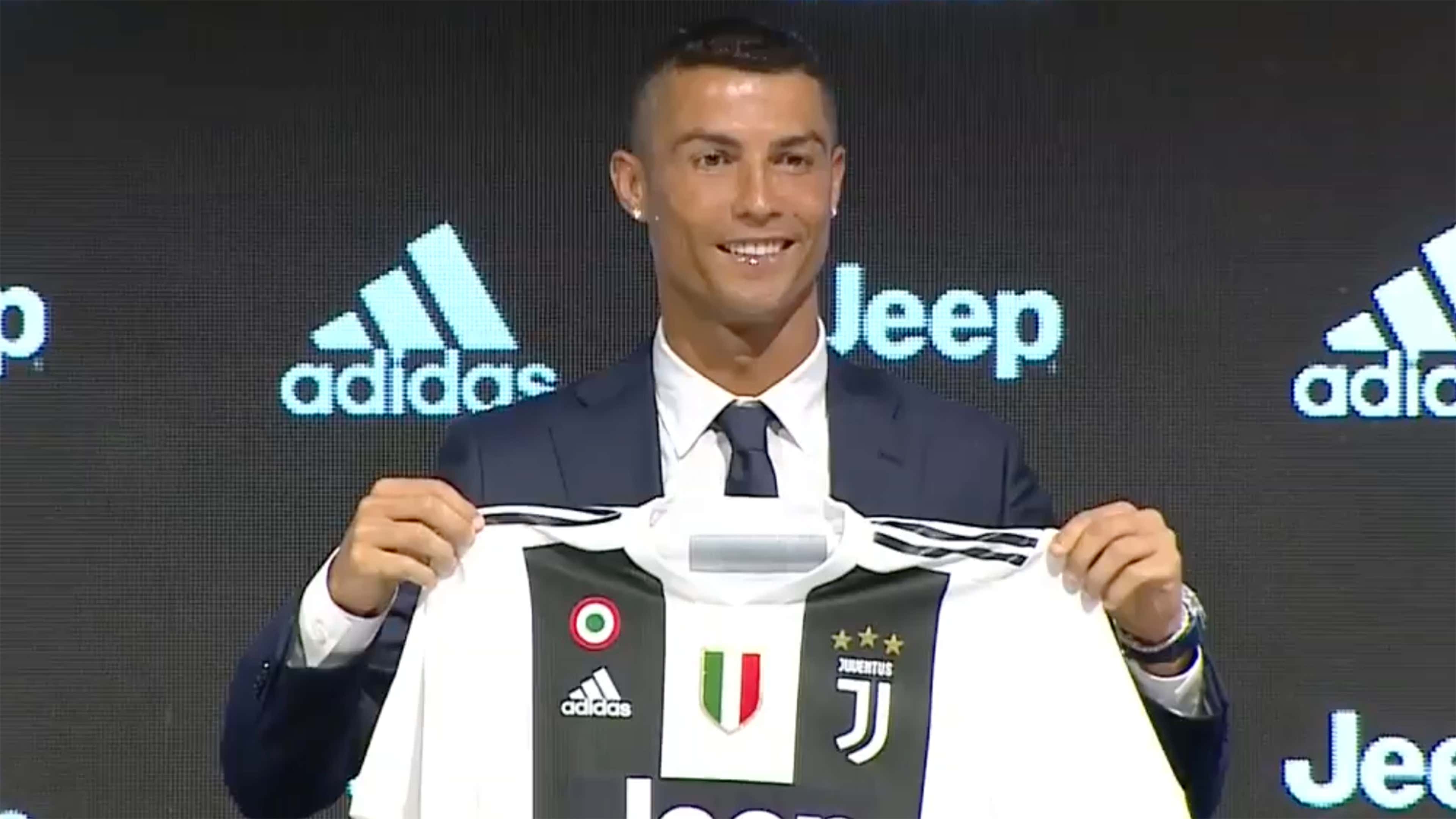Cristiano Ronaldo Juventus shirt screengrab