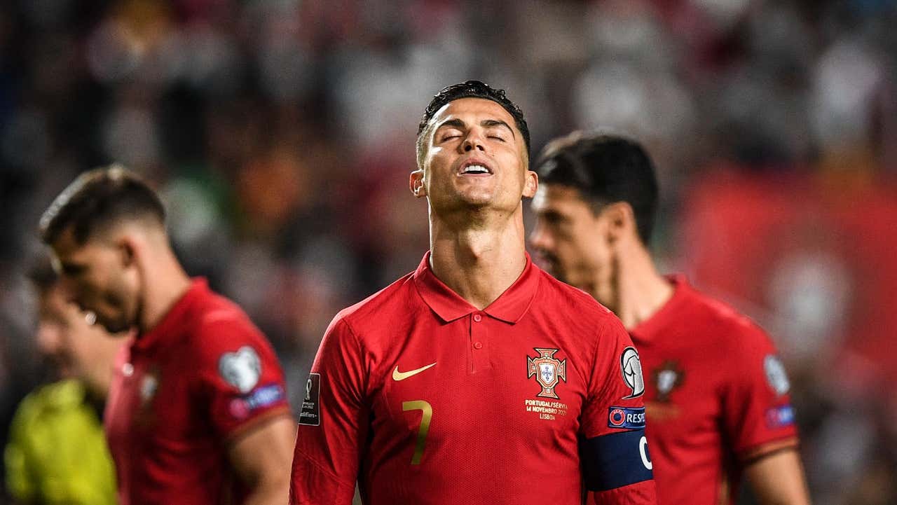A viagem da Sérvia a Portugal: Ronaldo e os seus companheiros no “play-off”
