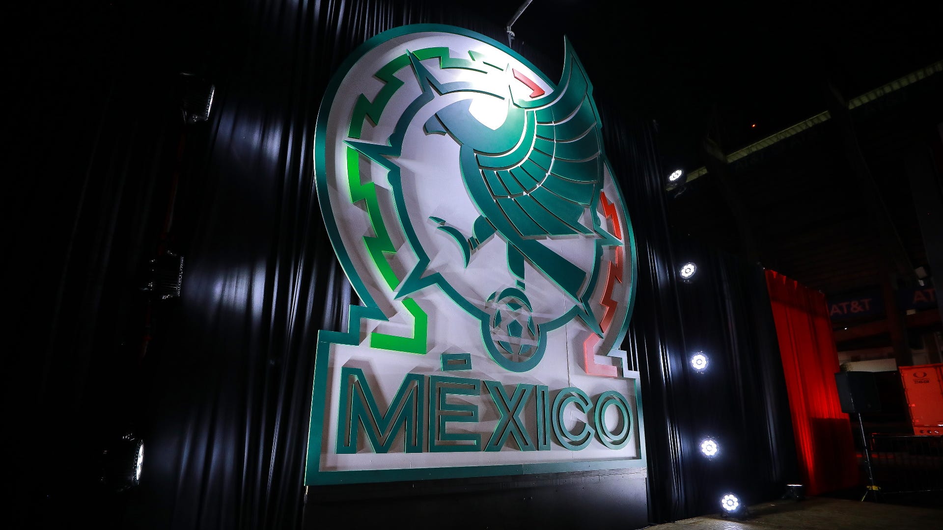 Mexico Crest 2021