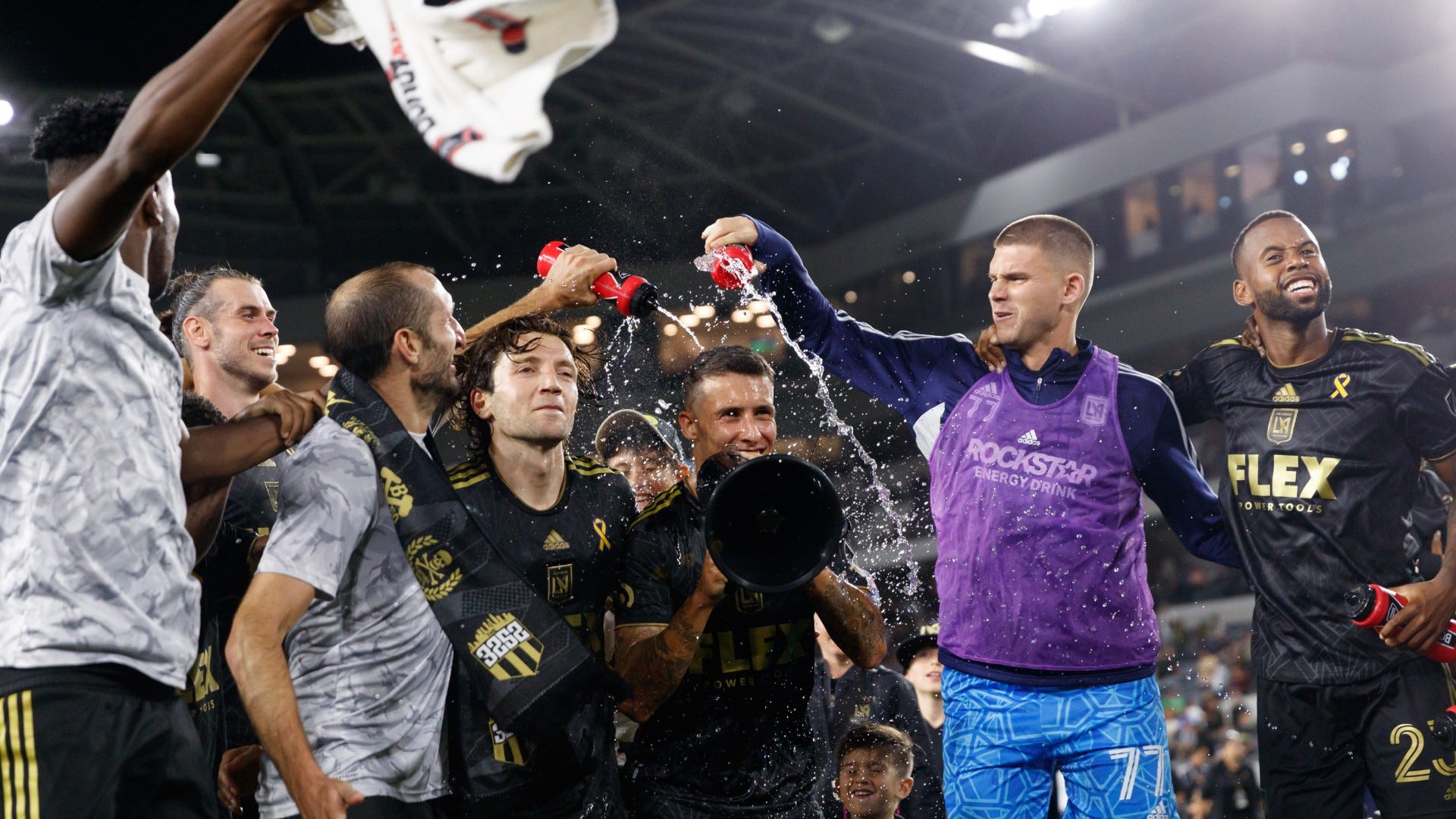 Bale, Chiellini and LAFC claim Supporters' Shield with last-gasp winner | Goal.com US
