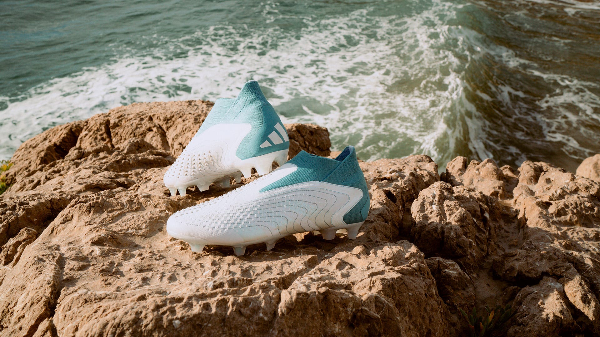 Retirado Surichinmoi Barrio bajo The adidas Parley boot pack: the brands first boot pack designed to tackle  plastic waste | Goal.com US