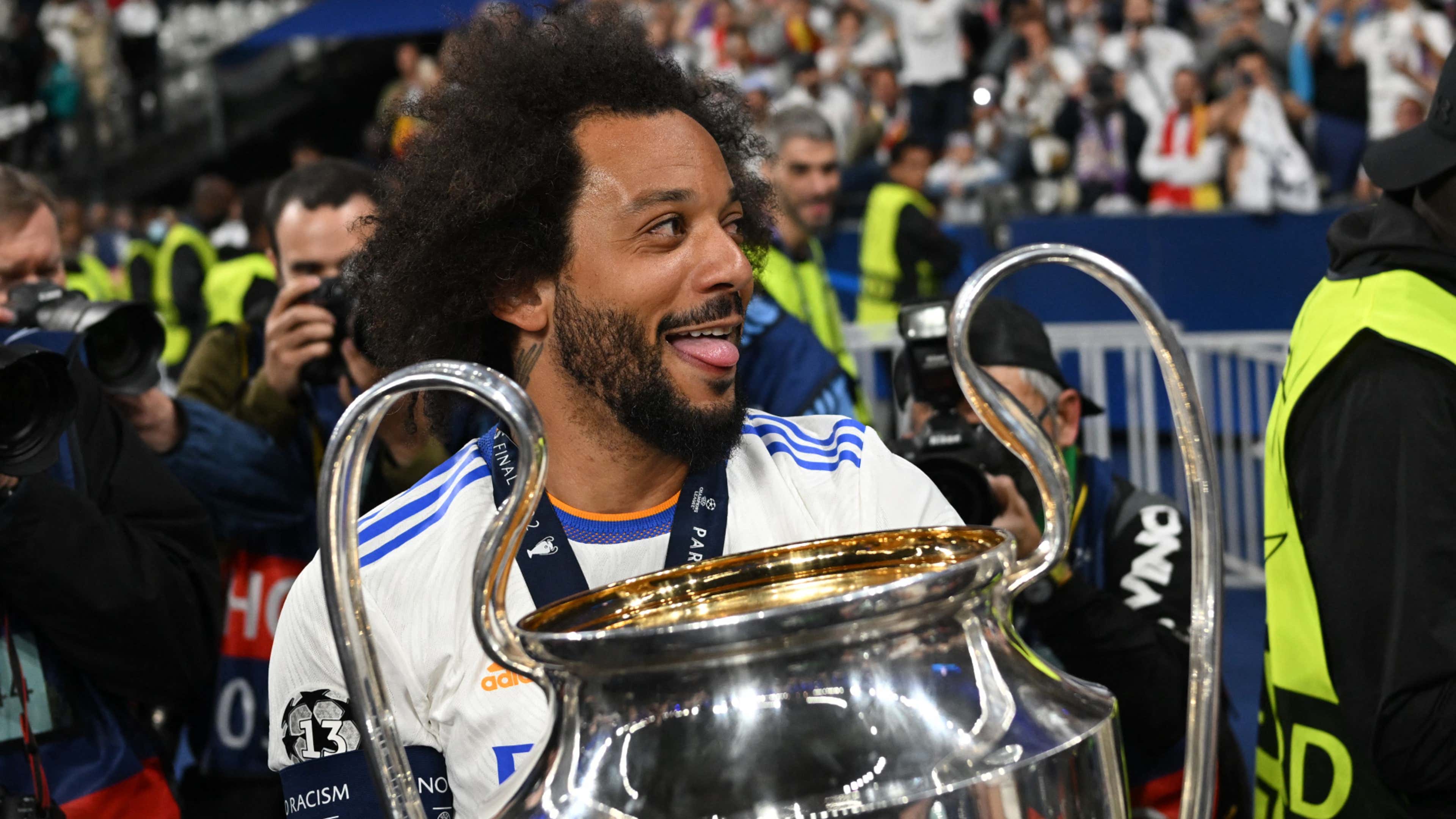 Marcelo Real Madrid Liverpool Champions League trophy 2022