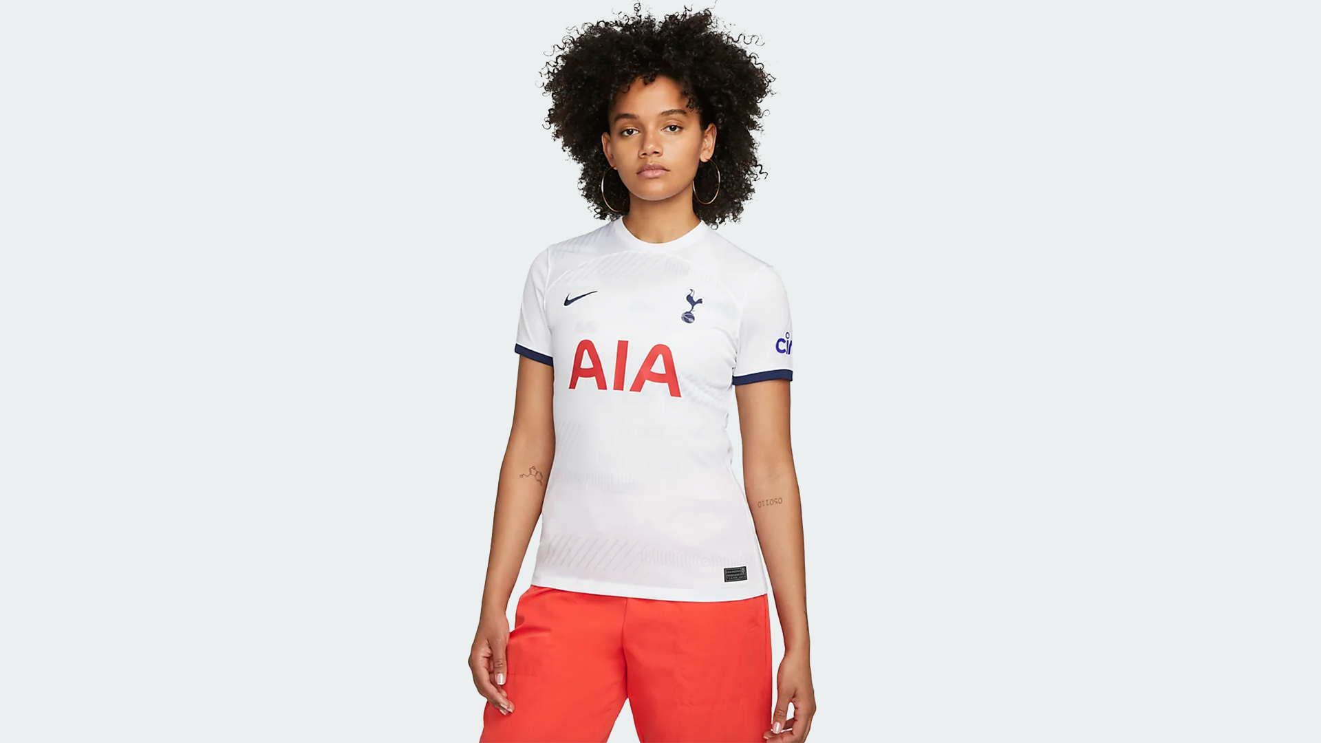 Tottenham Hotspur Aims for 'Modern Classic' With 2023-24 Home Kit