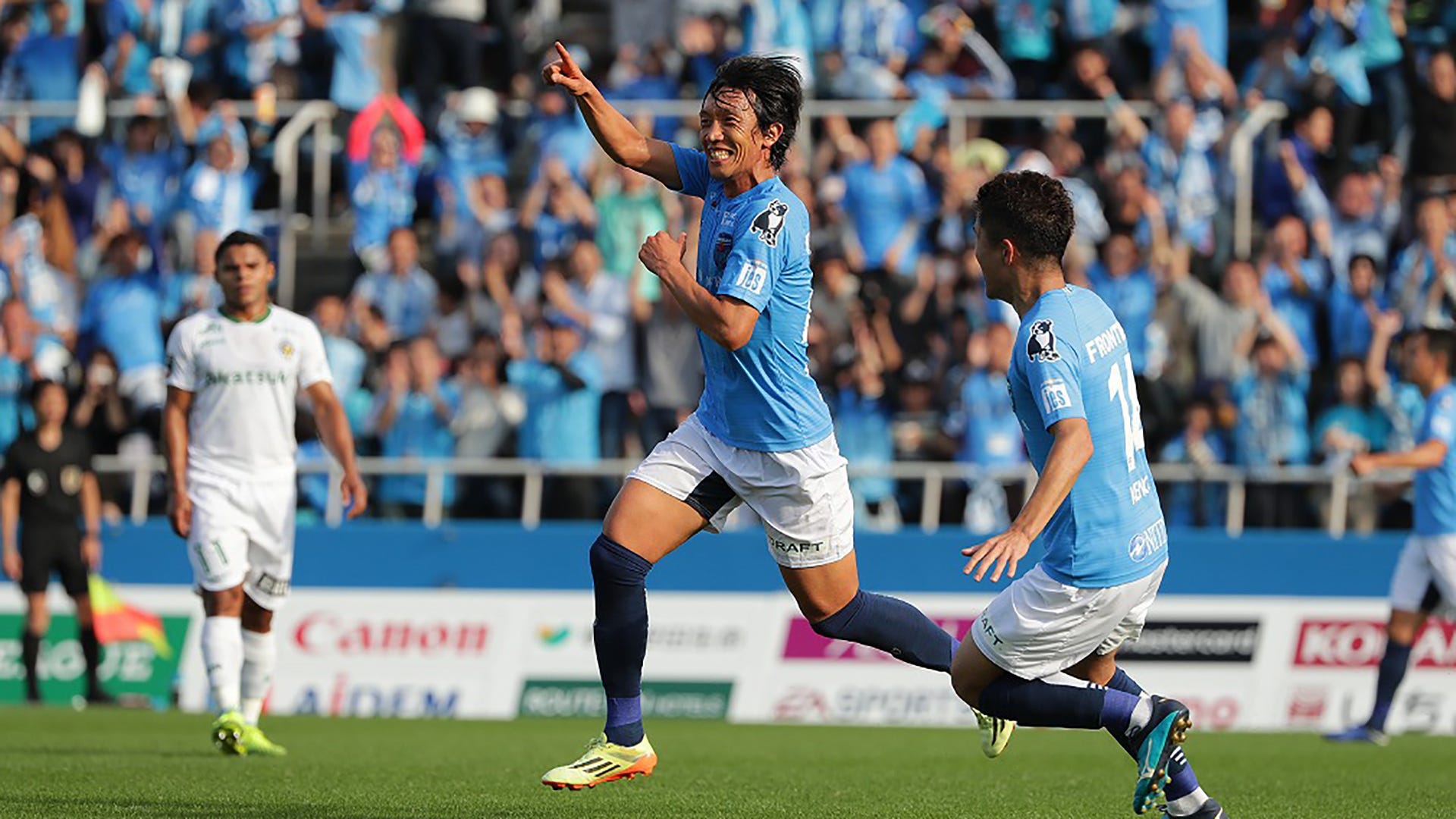 動画 中村俊輔が横浜fc加入後初ゴール 左足の強烈なミドルシュート Goal Com 日本