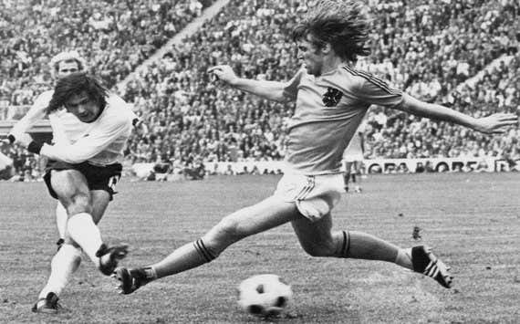 Gerd Muller scores last goal in 1974