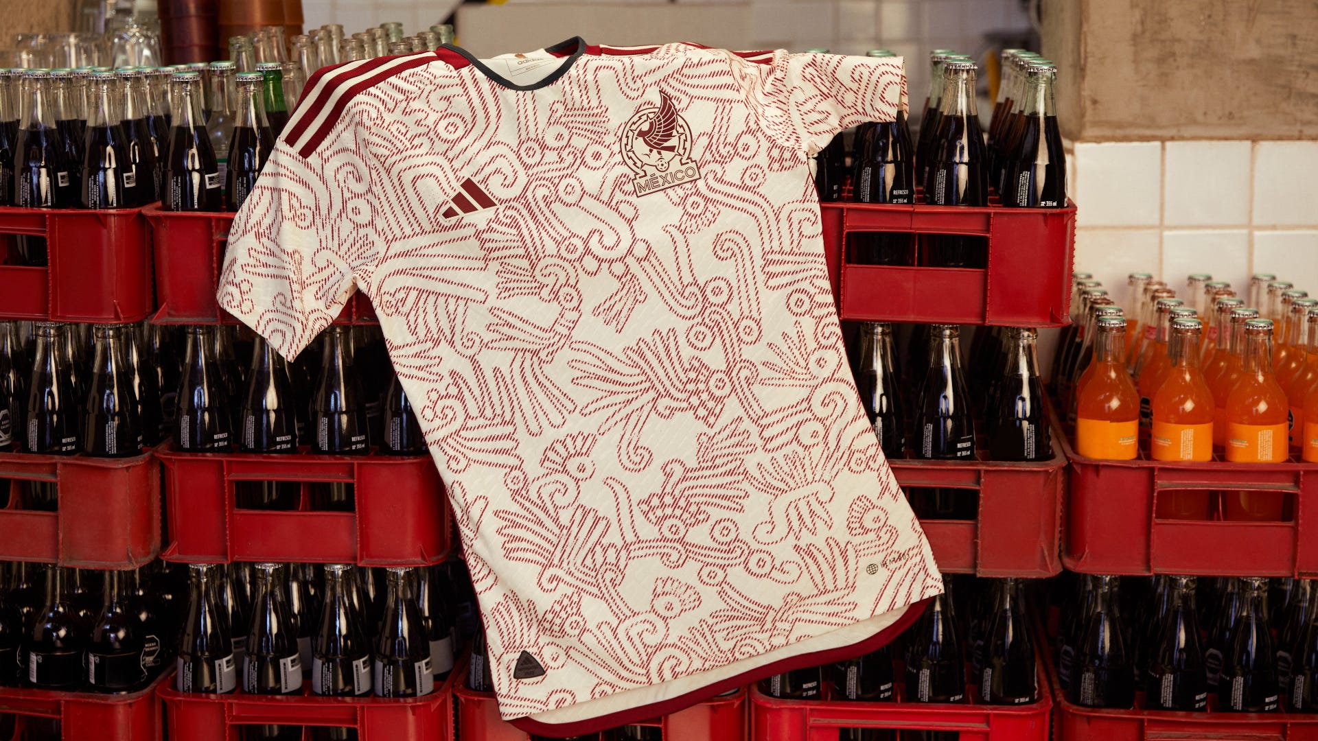 Camiseta de visita de la Selección mexicana para el Mundial Qatar 2022