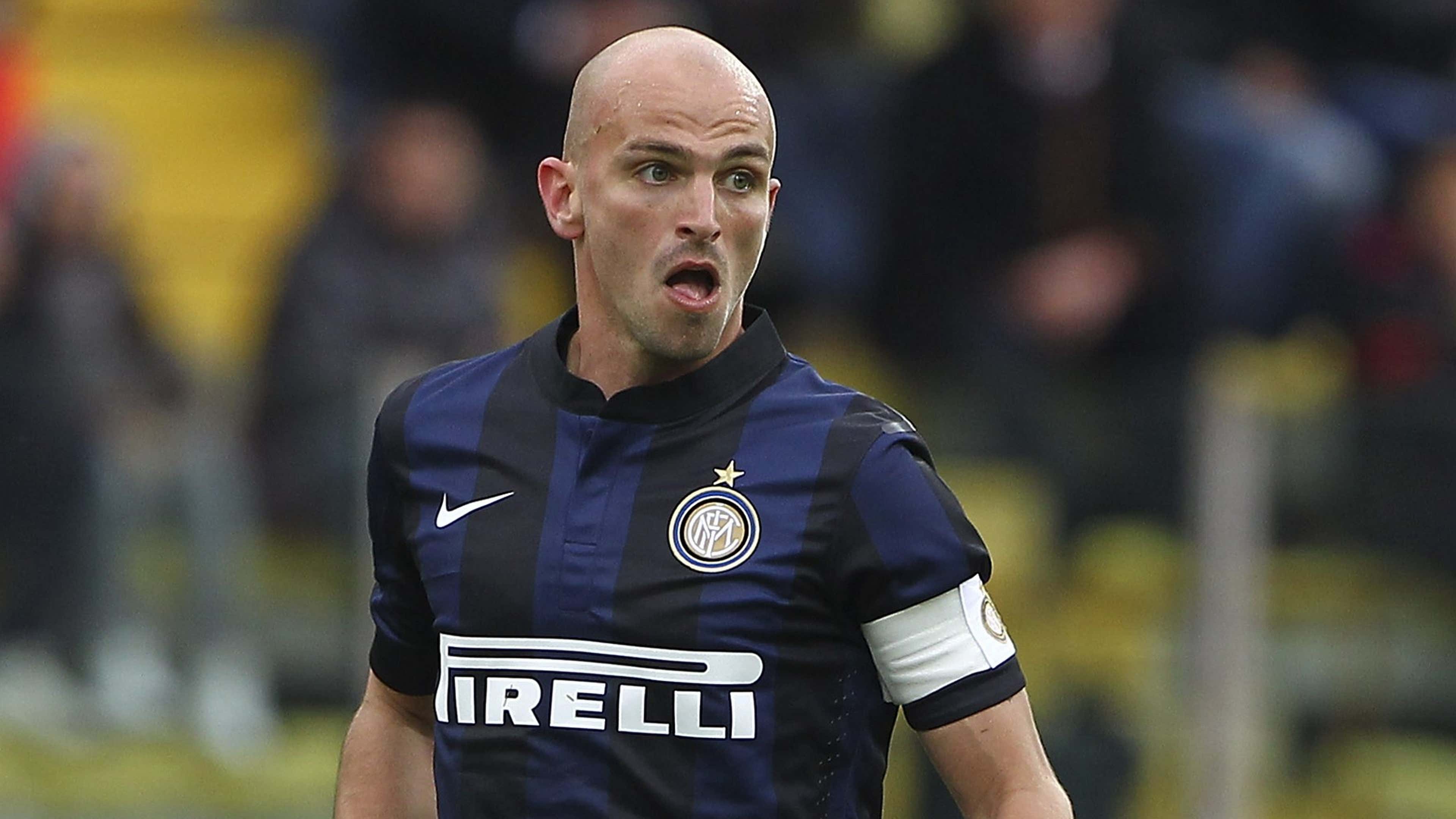World Cup: Esteban Cambiasso and Nwankwo Kanu to the official draw | Goal.com English Kuwait