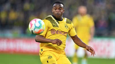 Youssoufa Moukoko Borussia Dortmund 2022