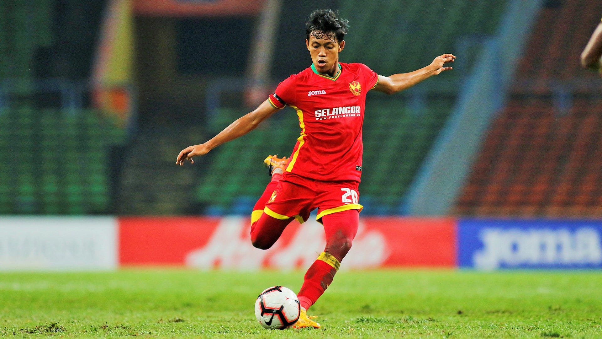 B Satiananthan Prepared To Play Syahmi Safari As Selangor Fa Right Winger Goal Com English Bahrain
