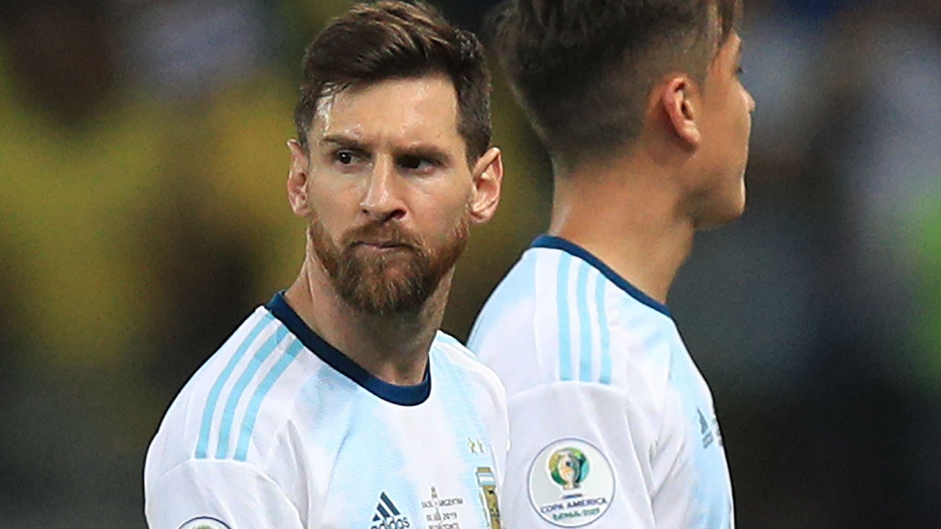 Messi trốn vào một góc khóc tức tưởi như đứa trẻ vừa mất mẹ  Tin tức  Online