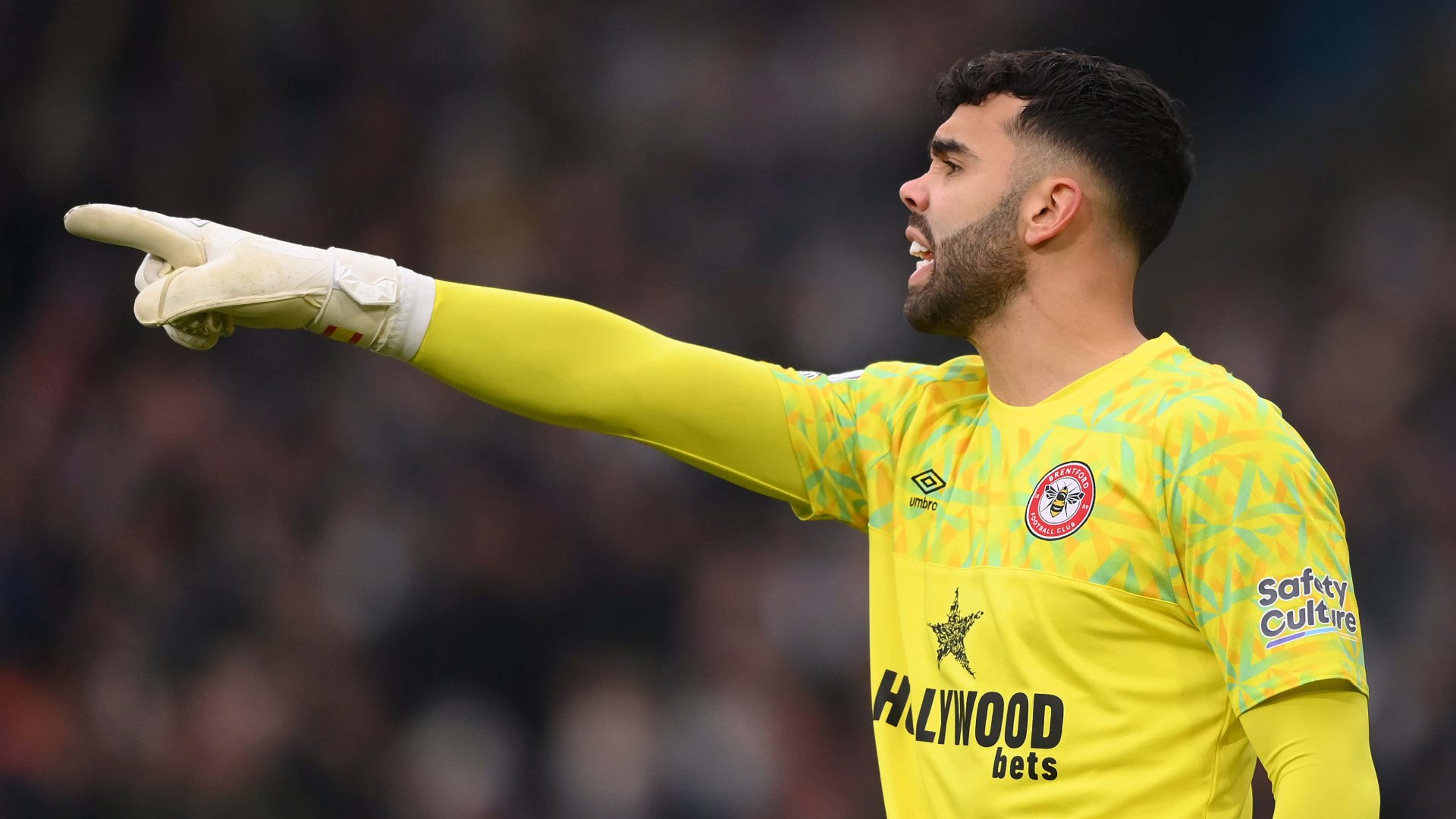 David Raya edges closer to Arsenal! Brentford goalkeeper agrees personal  terms with Gunners as clubs accelerate transfer talks | Goal.com US