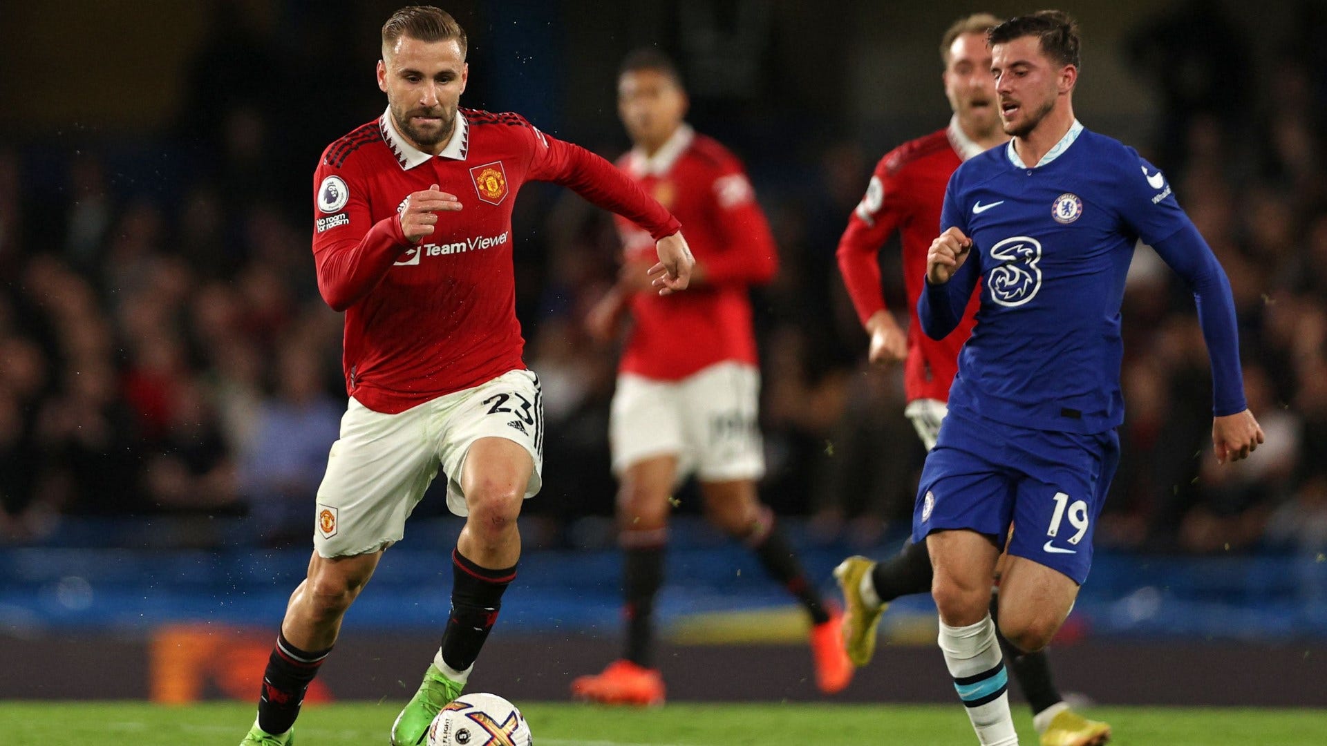 Luke Shaw responds to Mason Mount 'tapping up' question amid Man Utd's bid to seal summer transfer for Chelsea midfielder | Goal.com US