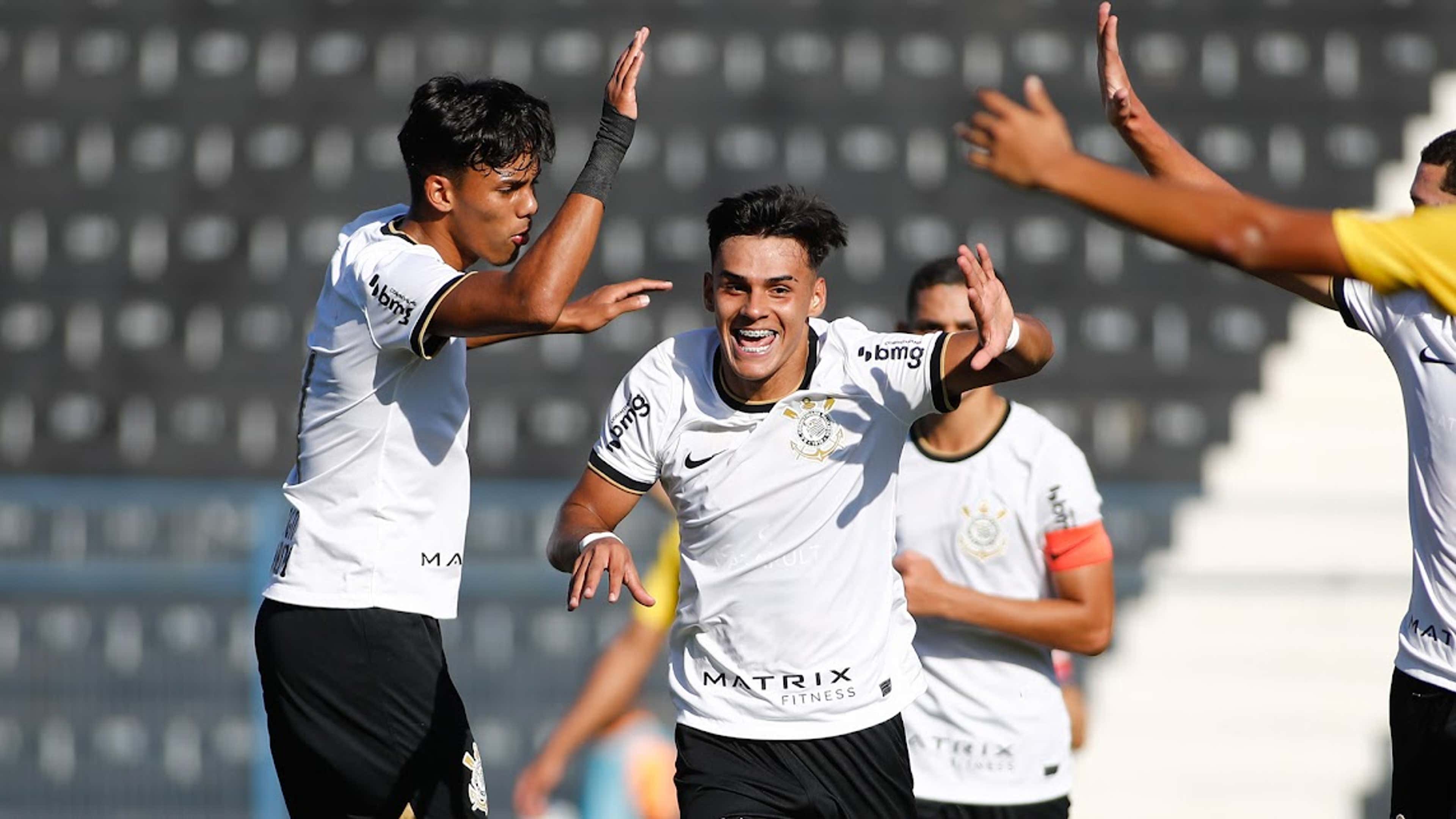Corinthians vence o Palmeiras no jogo de ida da semifinal do