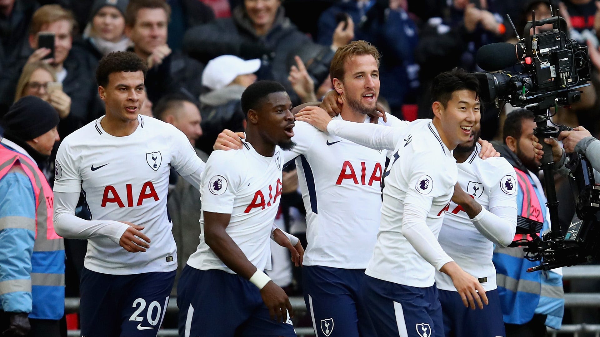 Harry Kane celebrates Tottenham Southampton Premier League