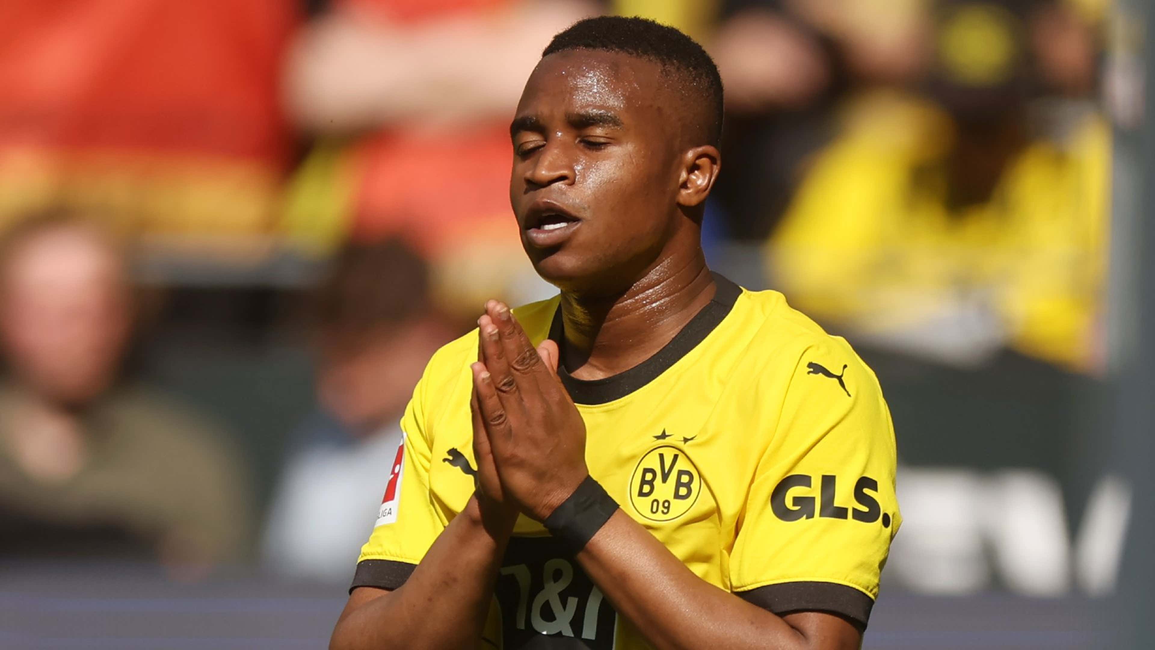 Youssoufa Moukoko Borussia Dortmund 2022-23