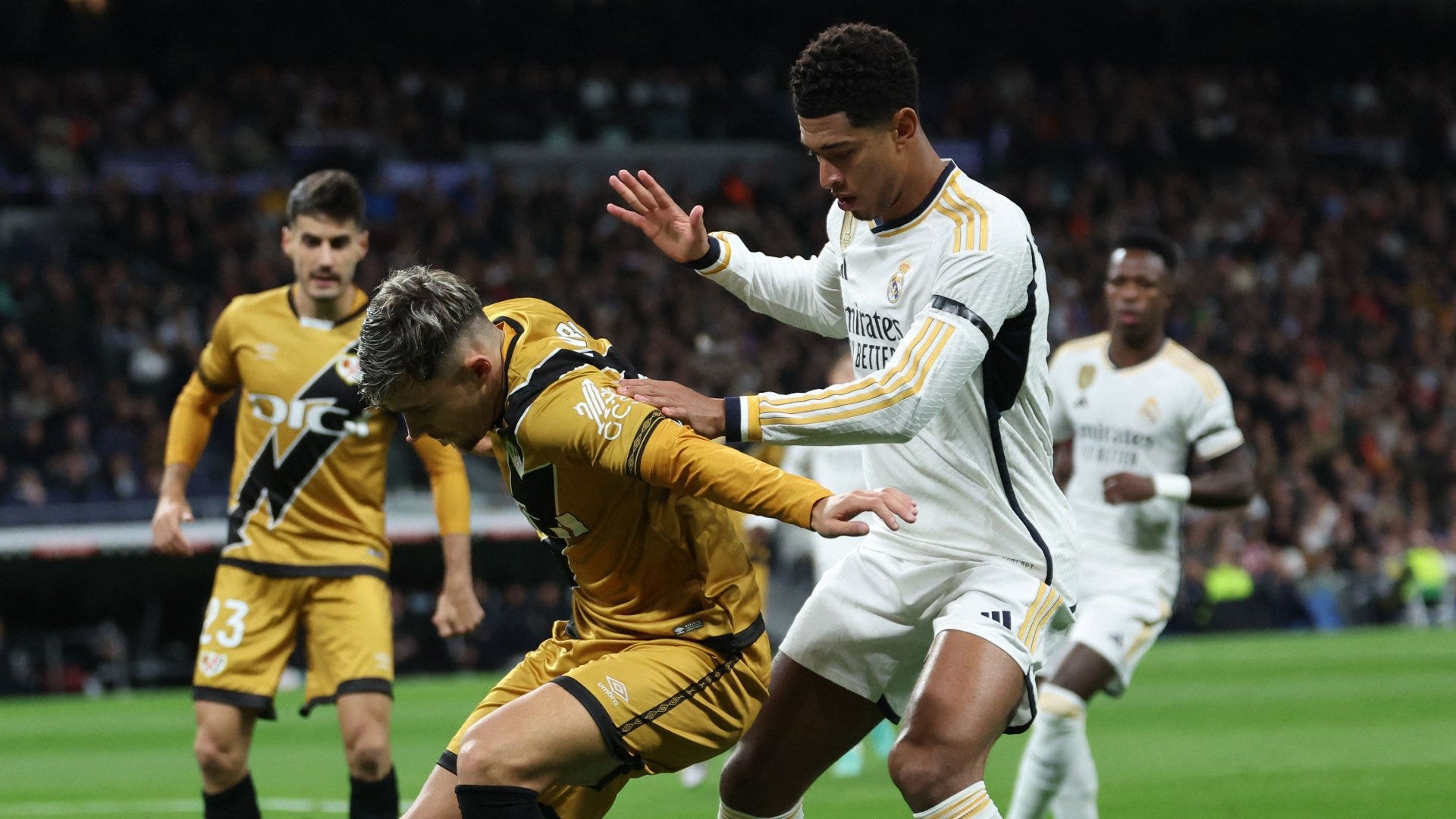 Real Madrid issue Jude Bellingham shoulder injury update - Yahoo Sports