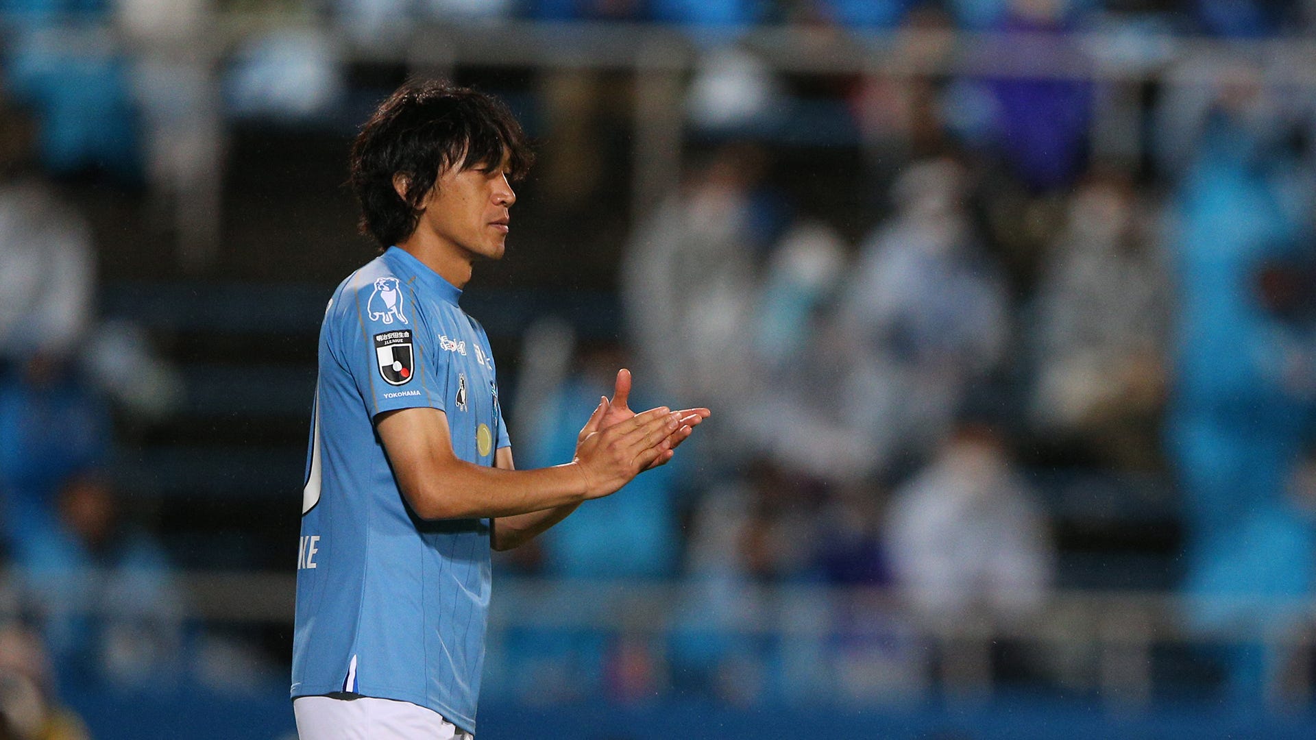 横浜FCが新シーズン背番号を発表…三浦知良の11番は欠番、中村俊輔は10 