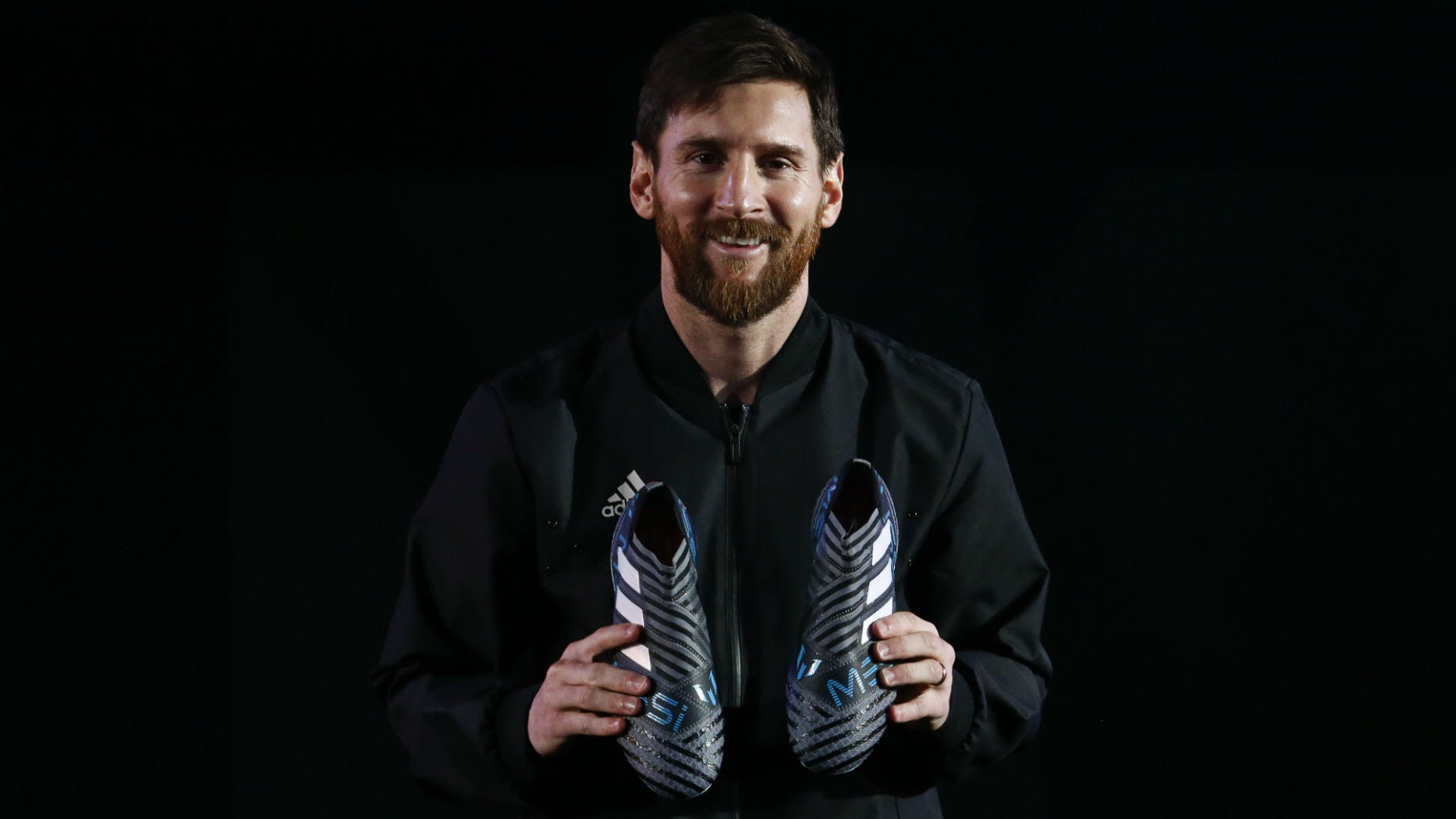 Descubrimiento anchura simbólico Qué marca deportiva viste y patrocina al jugador del Barcelona Lionel Messi?  | Goal.com Espana