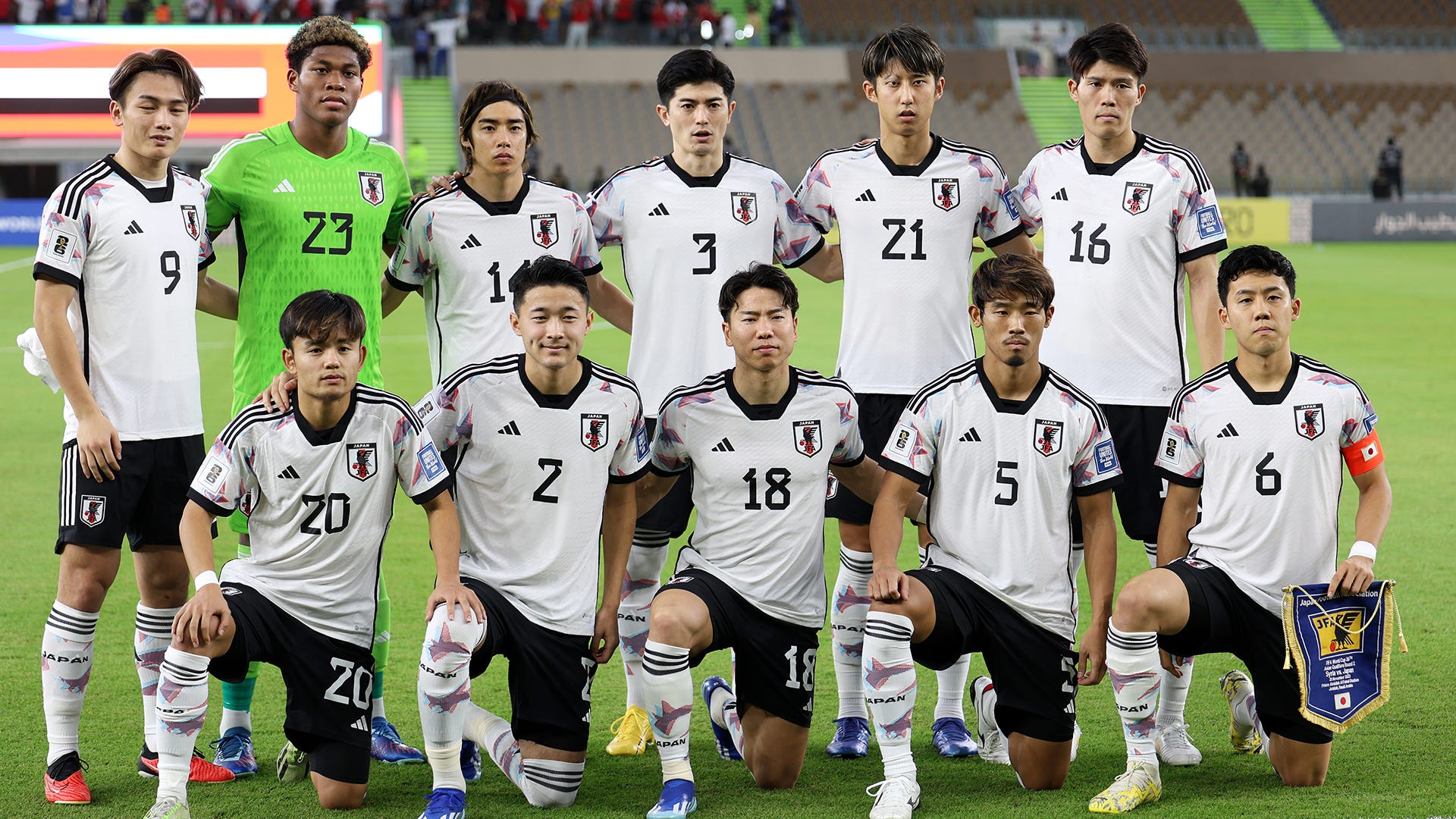 サッカー日本代表 最新メンバー・名鑑・背番号 元日タイ戦の招集選手は