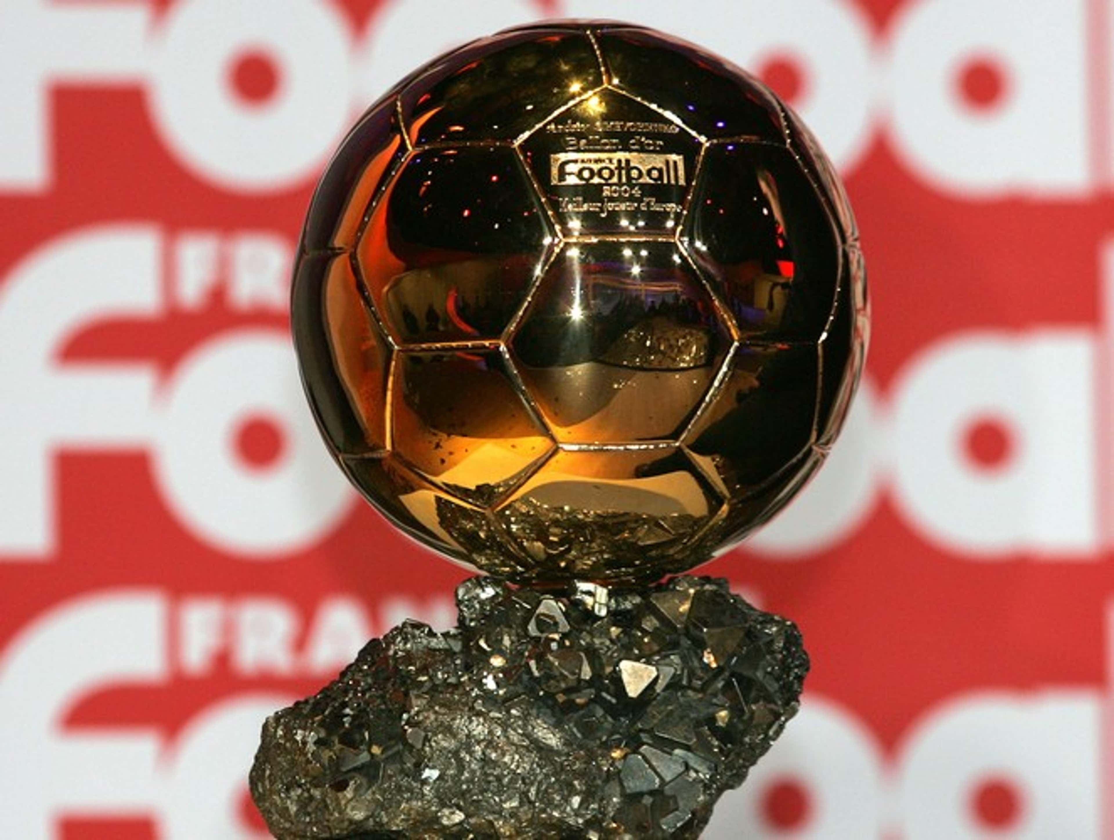 Qual é a origem do famoso premio do futebol 'Bola de Ouro'? - Quora