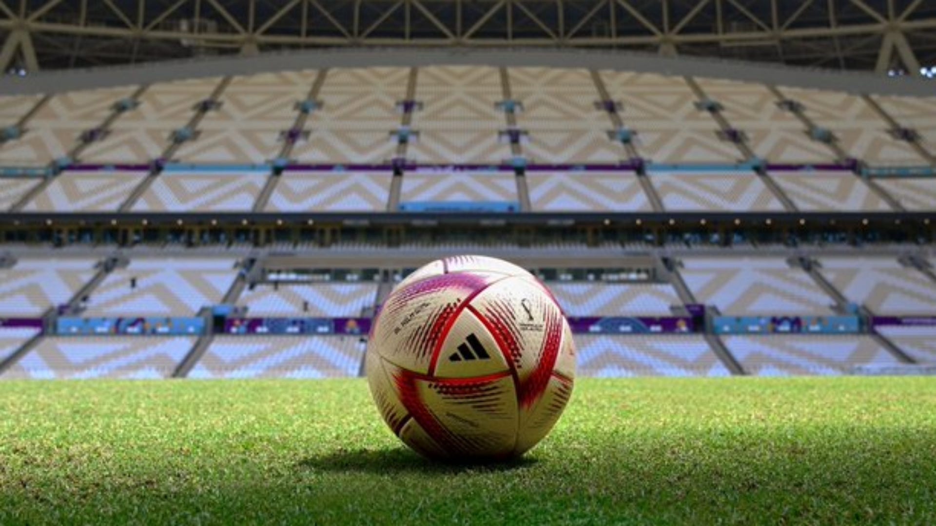 Fifa apresenta a Al Hilm, bola oficial dos últimos quatro jogos da