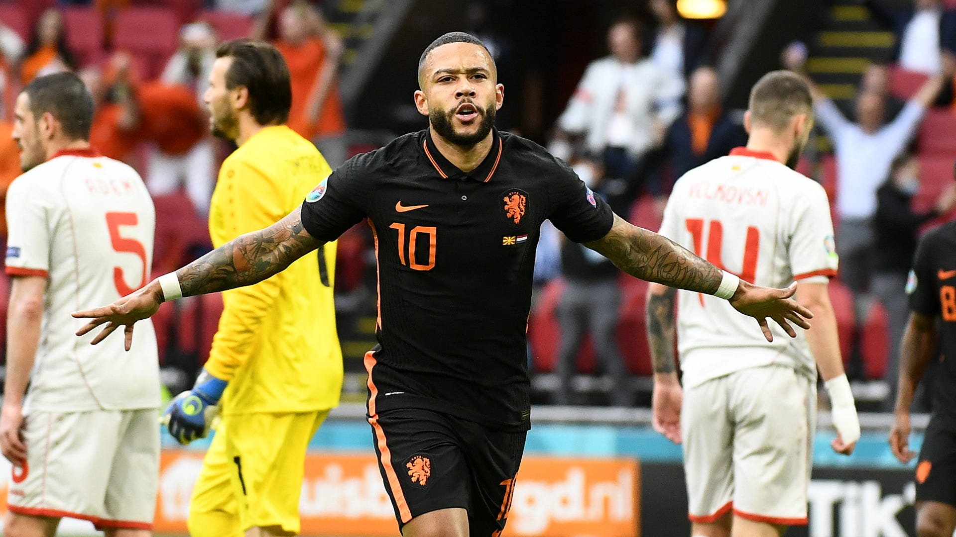 Memphis Depay Netherlands away Euro 2020