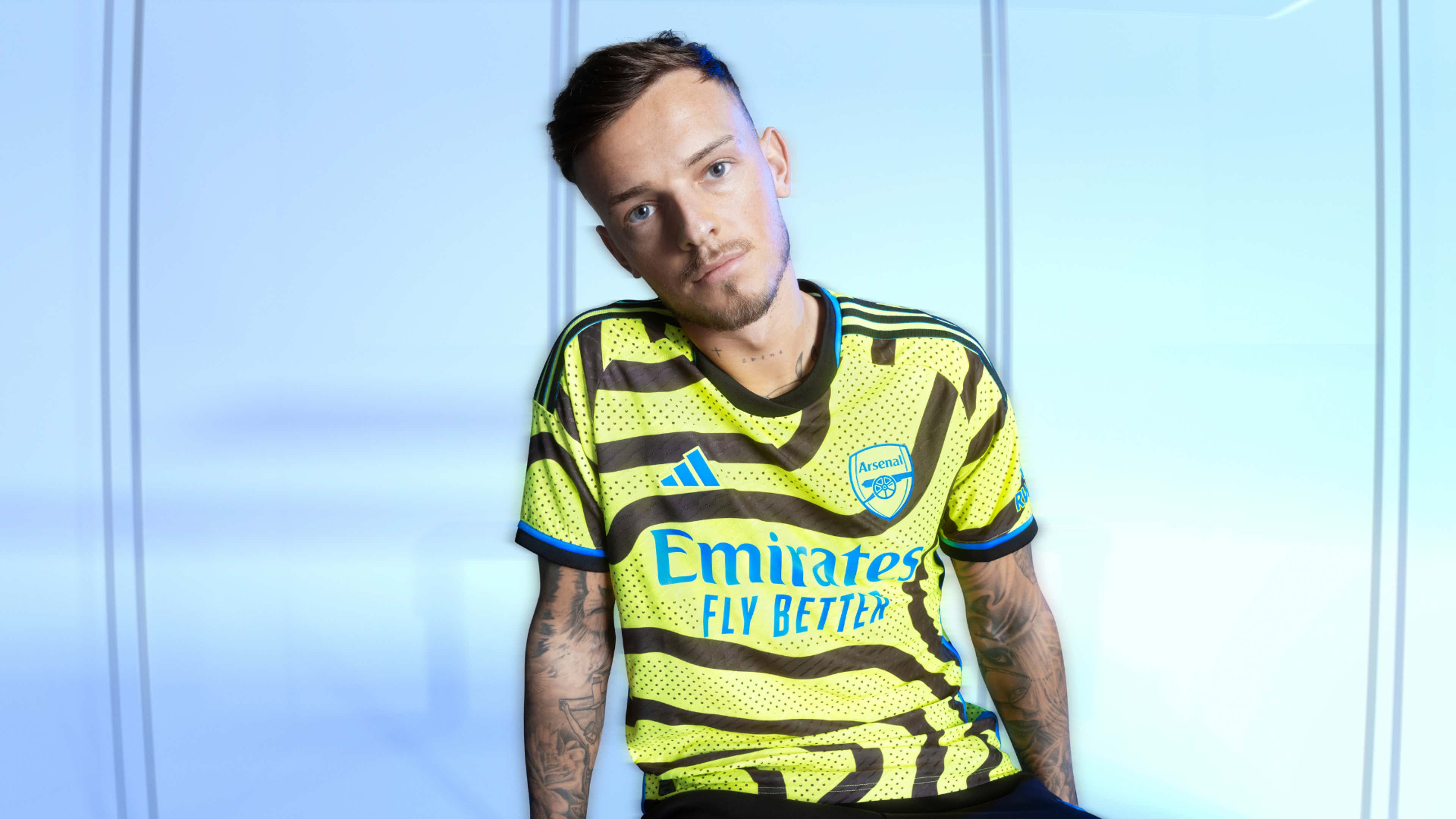 Arsenal stars and artists model our men's away kit