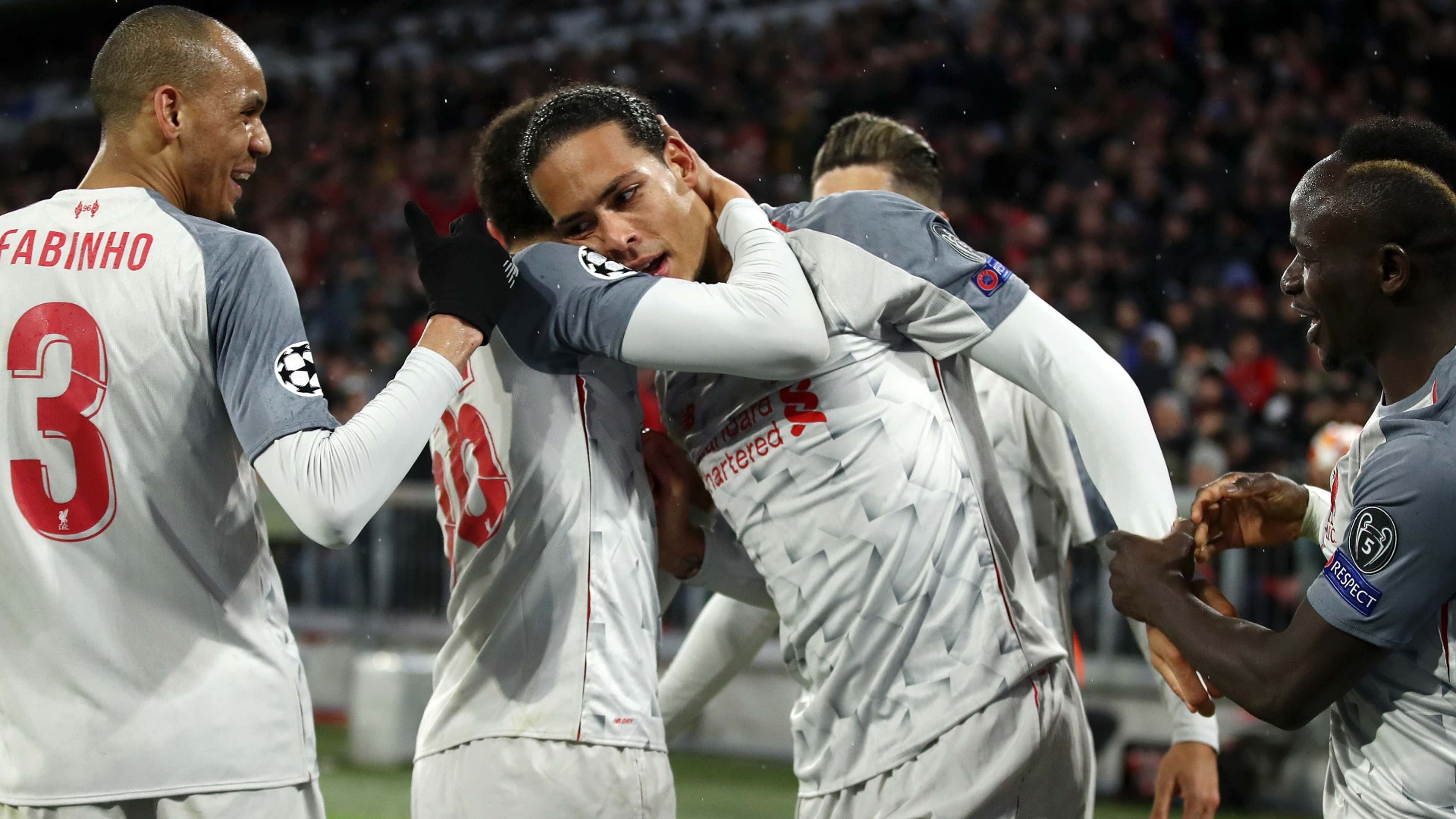 Liverpool celebrate Van Dijk's goal vs Bayern 2018-19