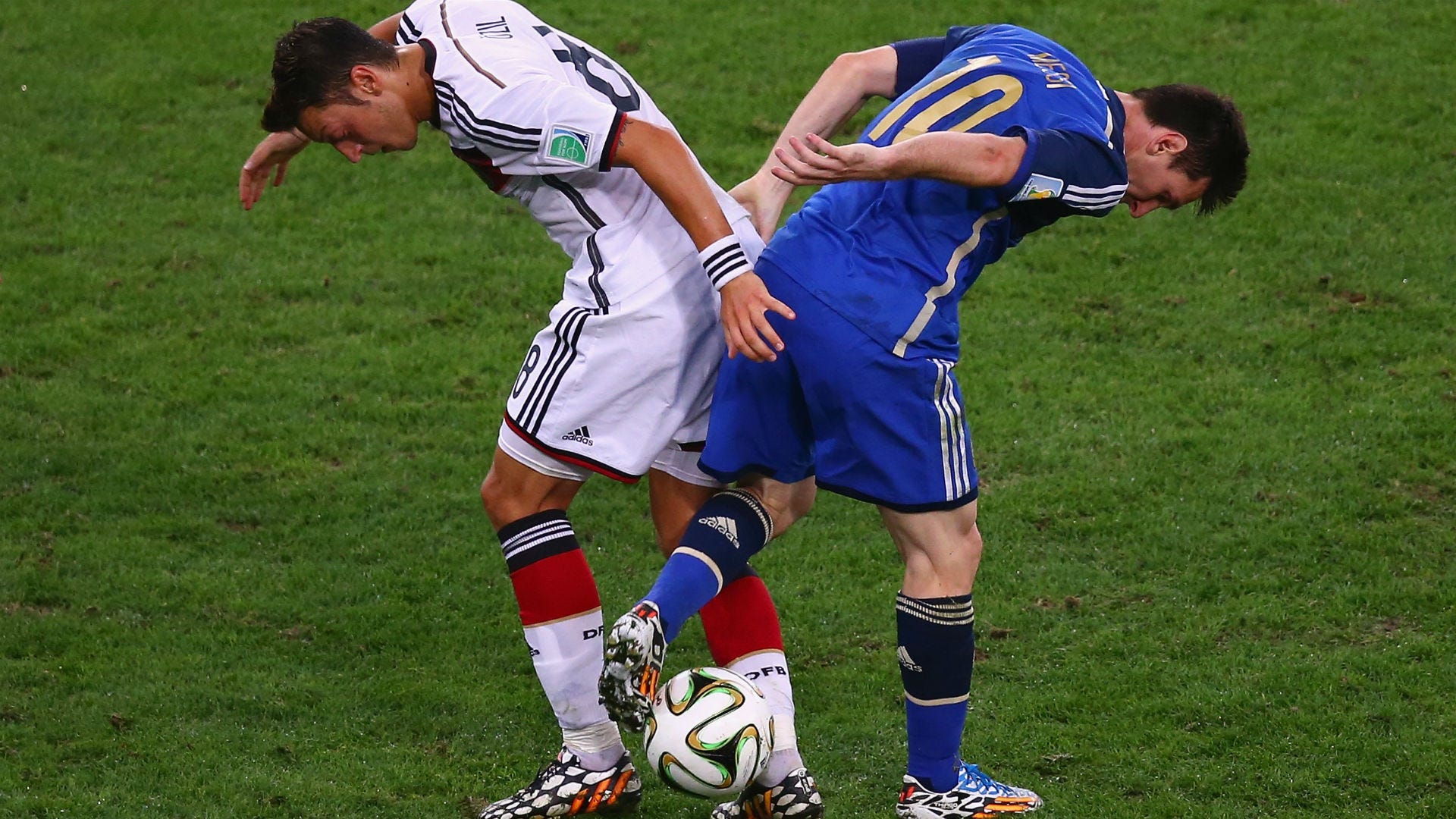 Mesut Özil Lionel Messi Germany Argentina World Cup 13072014