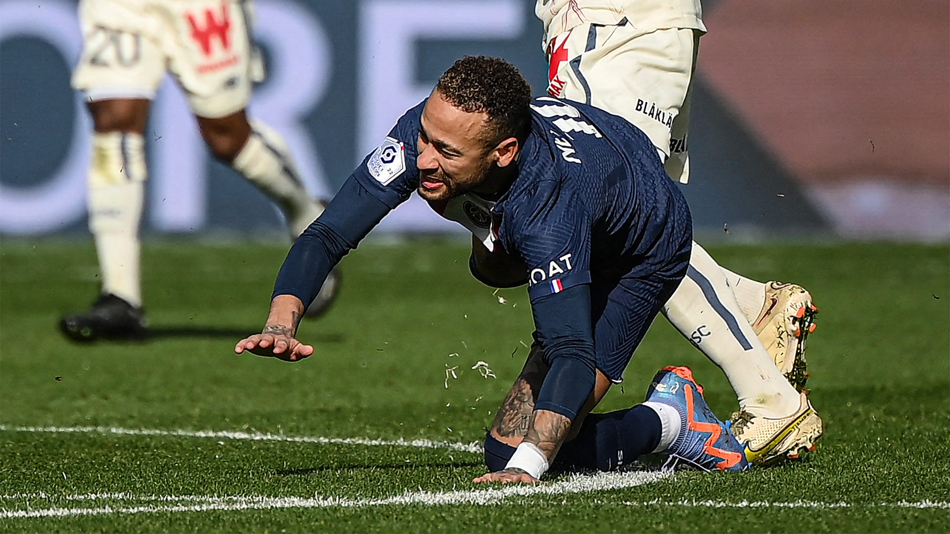Neymar PSG injured Lille 2022-23