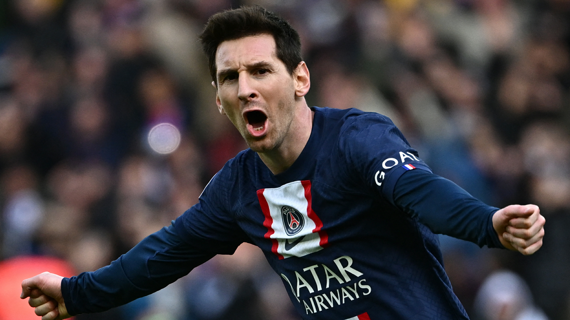 WATCH: Lionel Messi wins seven-goal thriller for PSG with spectacular free-kick in 95th minute - Goal.com