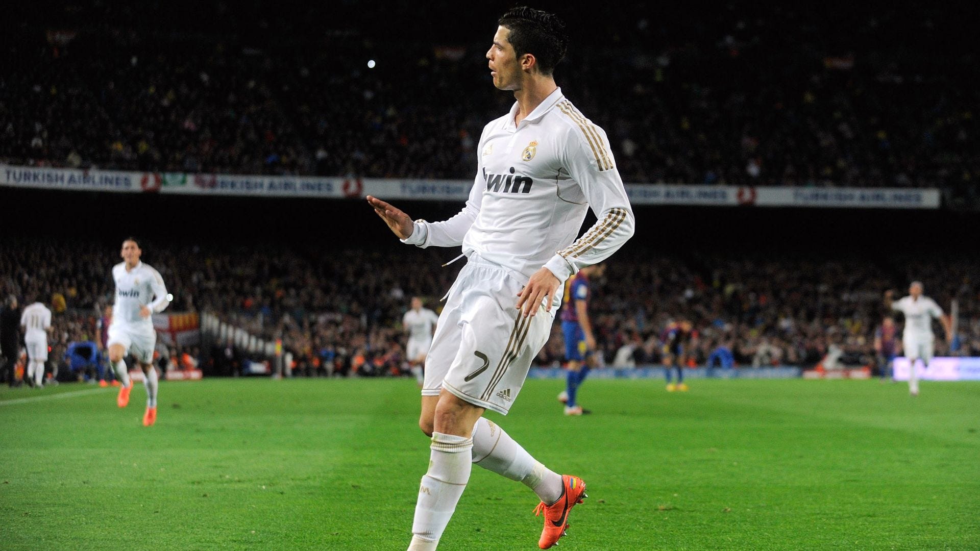 WATCH: Ronaldo boasts his free kick skills to son
