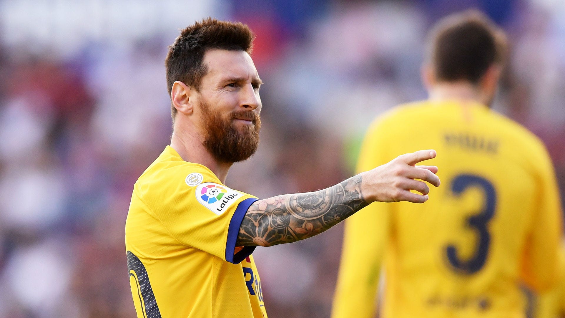 Hãy cùng chào đón Messi ký hợp đồng với Barcelona thông qua ảnh nền độc đáo. Hãy theo dõi và tận hưởng cảm giác như đang rời xa cuộc sống thường nhật và đến với thế giới bóng đá!