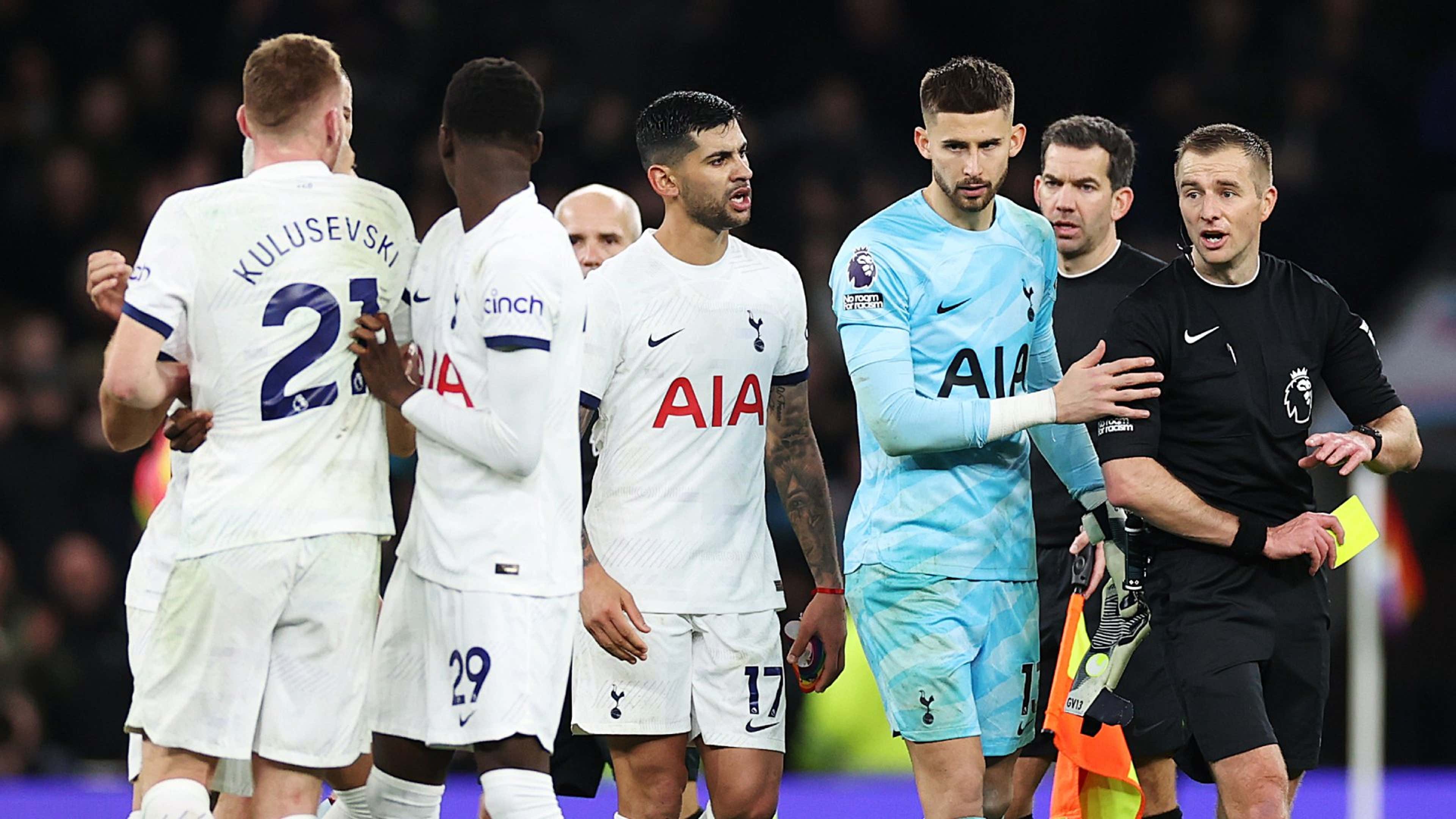 Low-energy Tottenham look set for another season without silverware