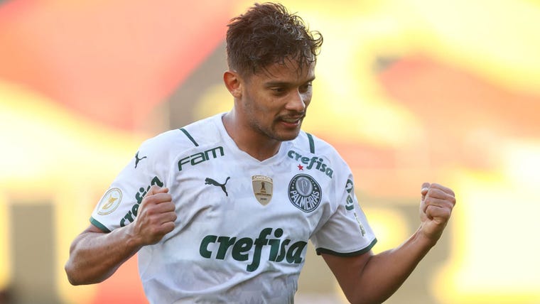 Com contrato no fim, Gustavo Scarpa notifica desejo de deixar o Palmeiras; Fla monitora o jogador