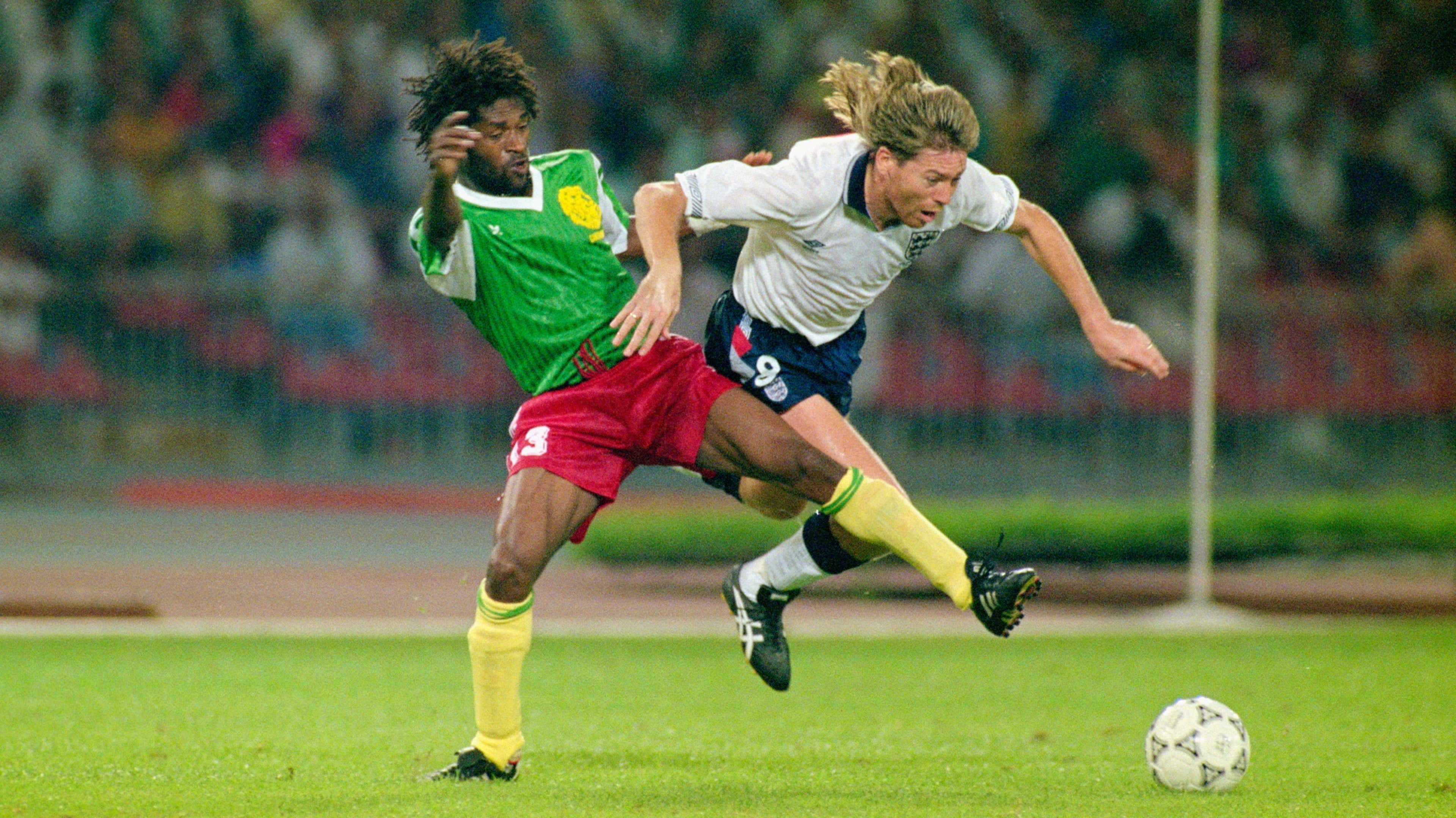 World cup 2. Аргентина Камерун 1990. Англия-Камерун 3-2 1990. Roberto Baggio World Cup 1990. Италия Камерун 1998.