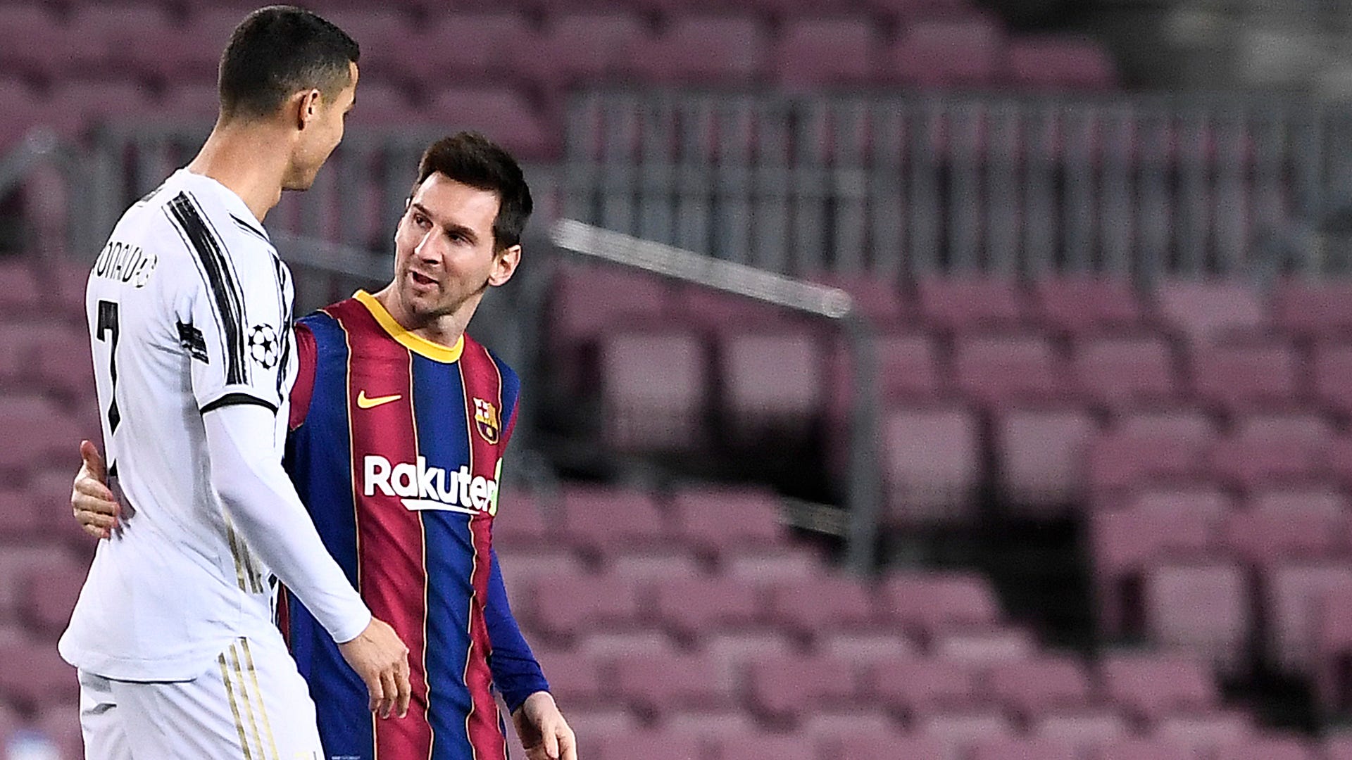 Có lẽ không có thảo luận nào gay cấn hơn về Messi vs Ronaldo. Hãy xem ảnh liên quan để tìm hiểu thêm về sự đối đầu này giữa hai siêu sao bóng đá.