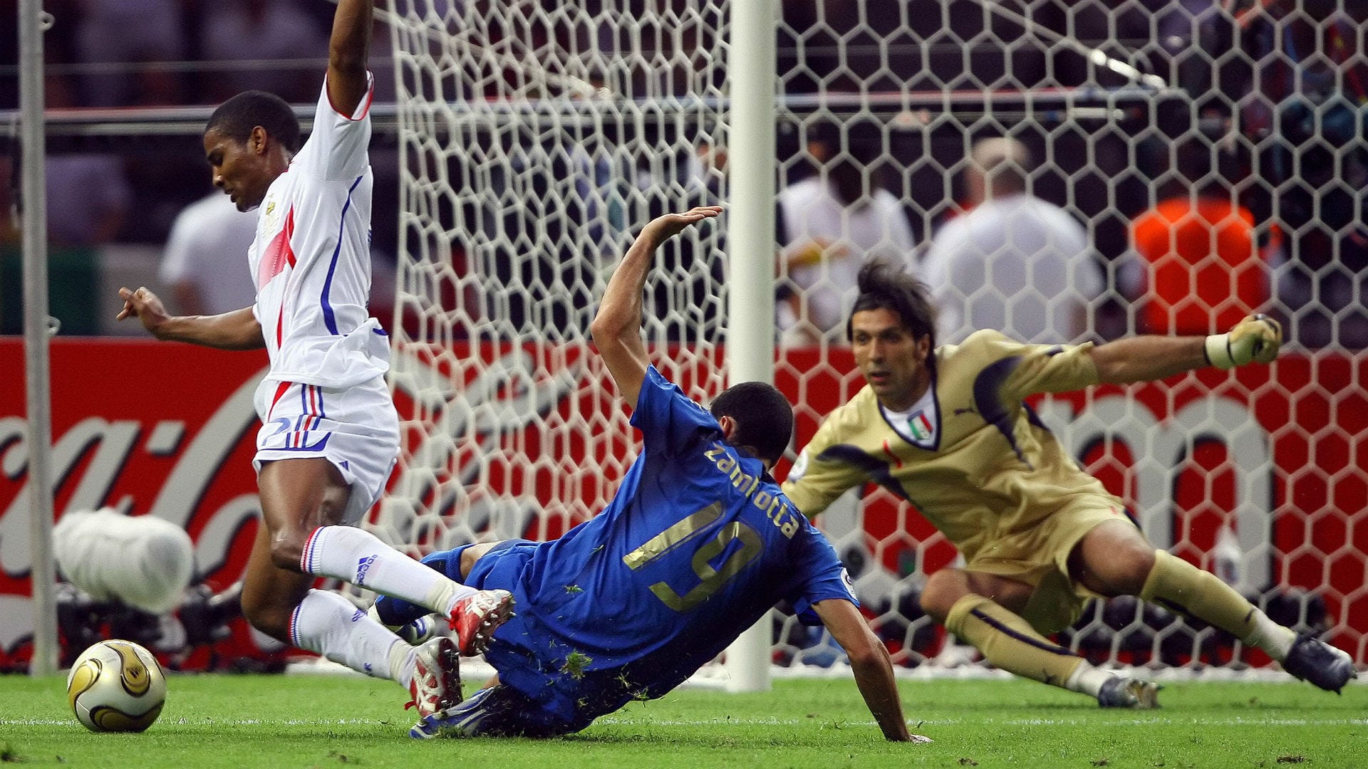 Италия франция составы. Италия Франция финал 2006. Финал ЧМ 2006 Франция-Италия. ЧМ 2006 финал пенальти. Франция Италия финал 2006 голы.