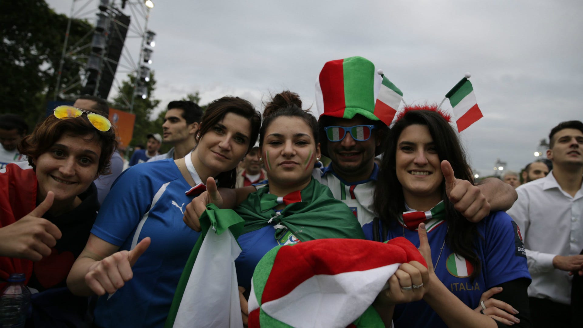 Italy fans Euro 2016