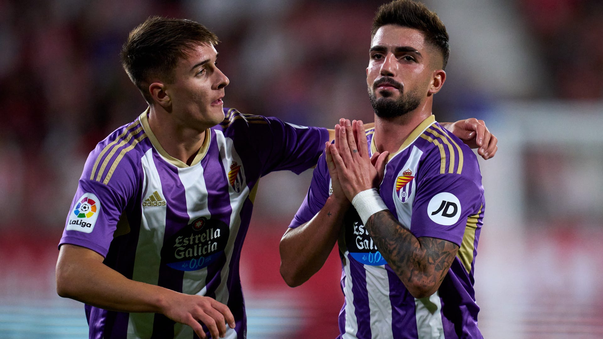 Jugadores del Valladolid celebrando un gol 
