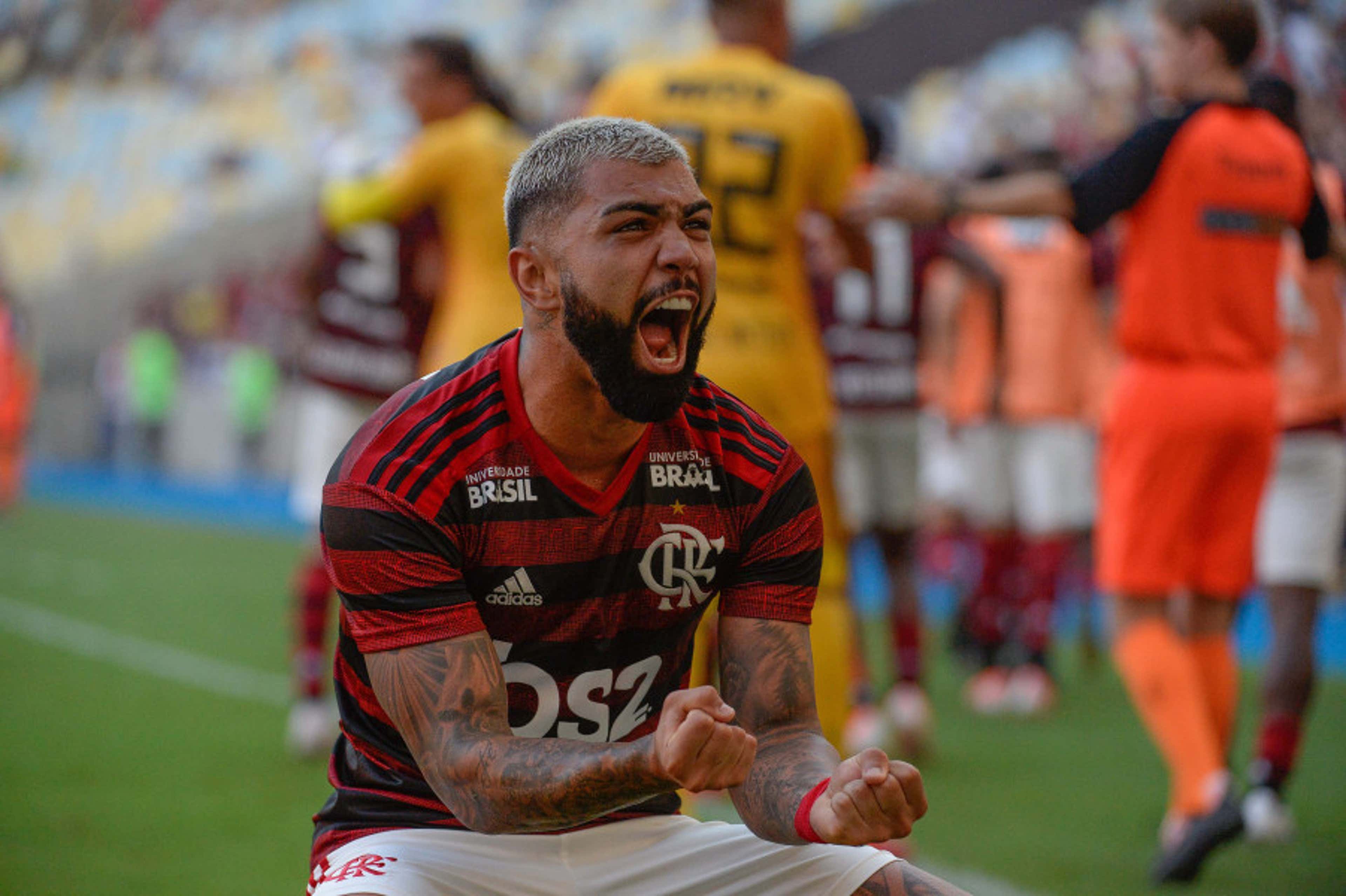 Gabigol comemora em vitória do Flamengo sobre o Vasco na final do Carioca