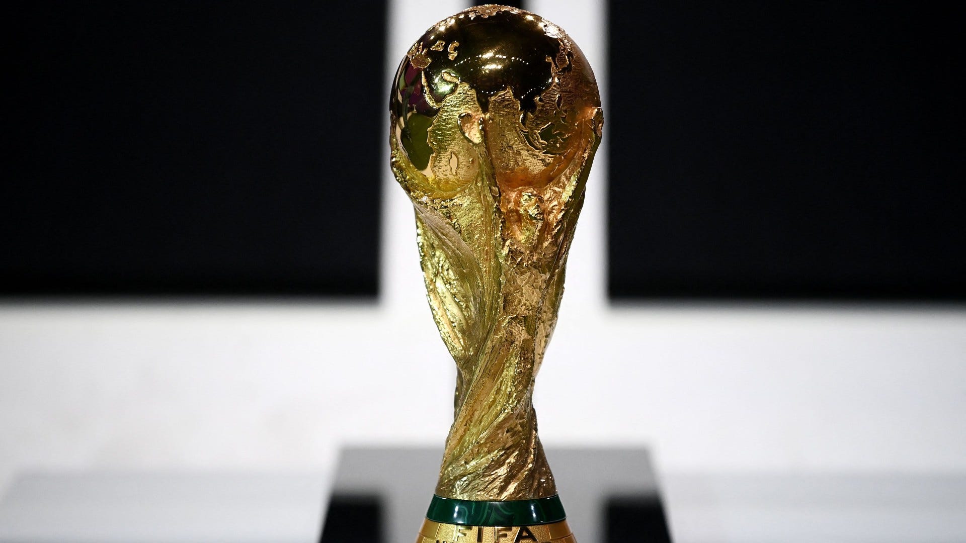 Mundial Qatar 2022: cuánto pesa la Copa del Mundo, de qué está hecha y cuál  es el valor del trofeo que levantó Lionel Messi al salir campeón mundial  con Argentina, MUNDIAL-X-DEPOR