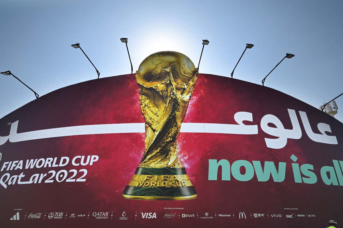 ابحث عن القنوات المجانية التي ستبث مباريات كأس العالم 2022 مباشرة