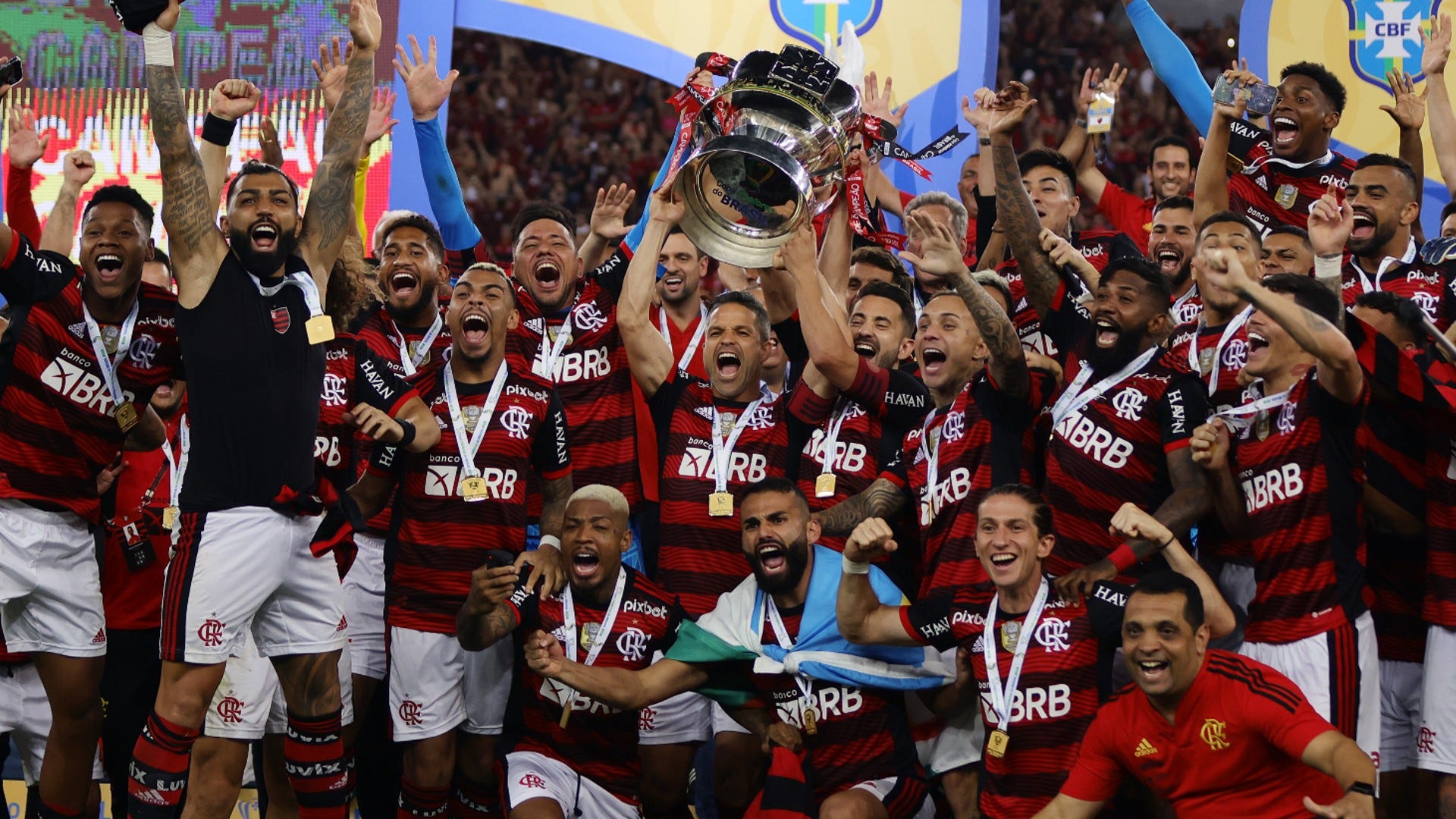 Flamengo faz churrasco no Ninho para comemorar título da Copa do Brasil