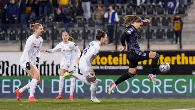 Signe Bruun Lyon Women 2022-23