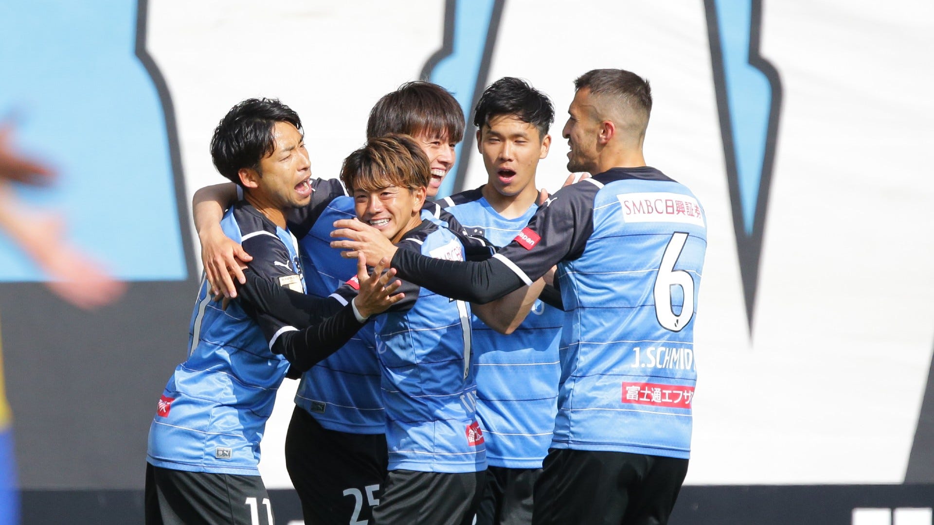 王者川崎fが開幕3連勝 小林悠2発で仙台に5ゴール完勝 Goal Com 日本