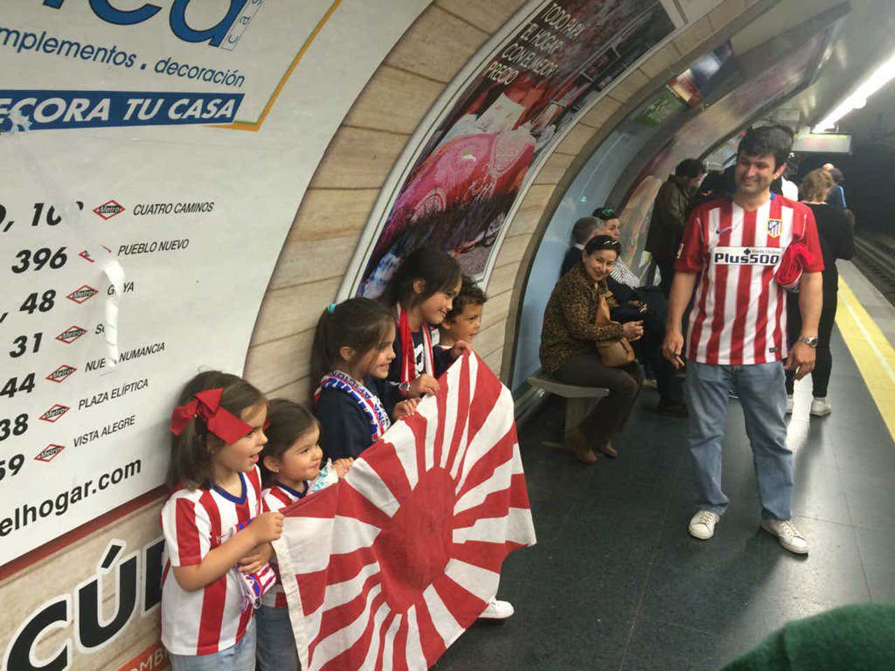 なぜ旭日旗はスペインサッカーで親しまれるのか 子どもたちが掲げる真意とは Goal Com 日本