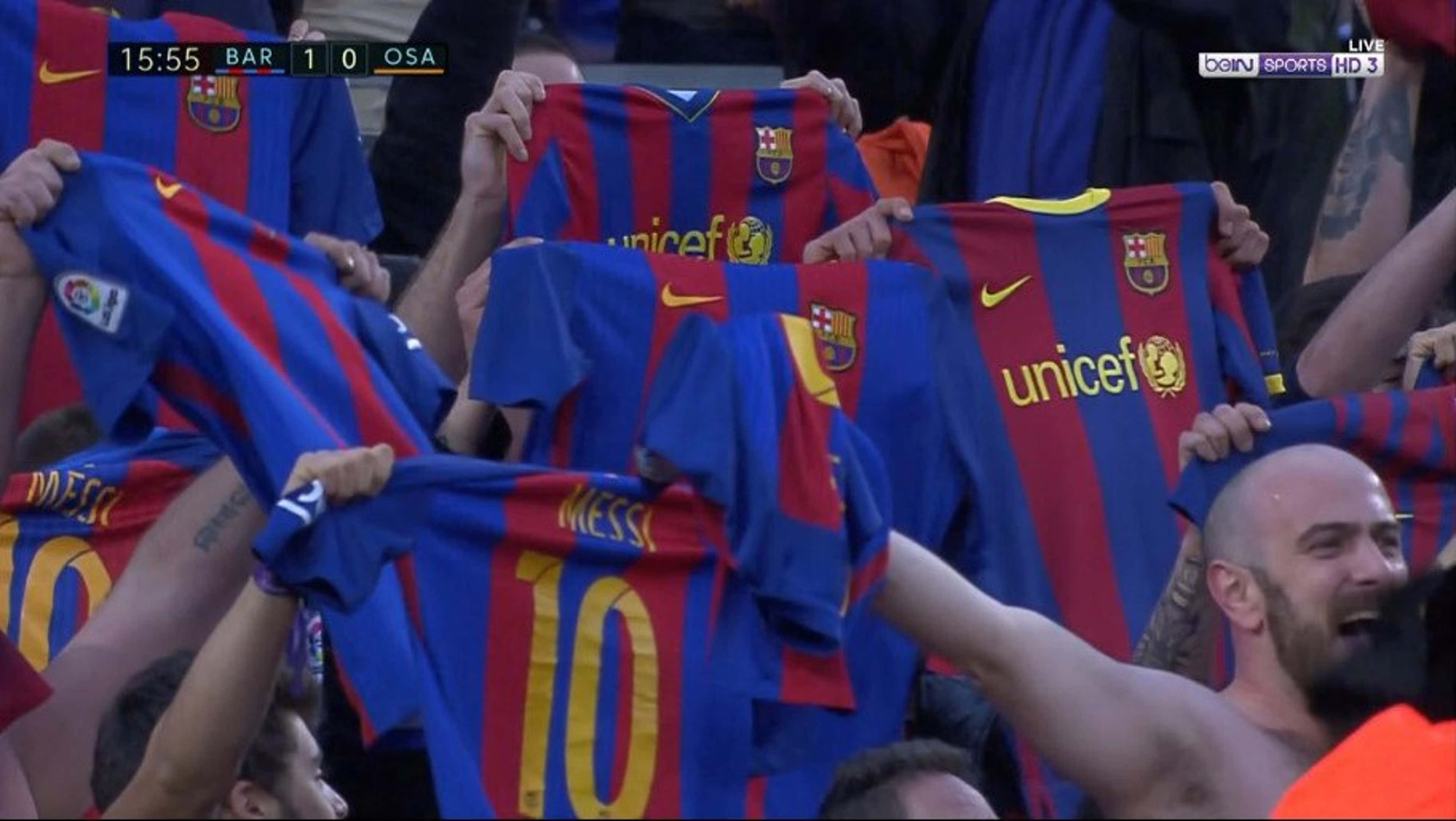 BODY ONLY Barcelona fans Messi