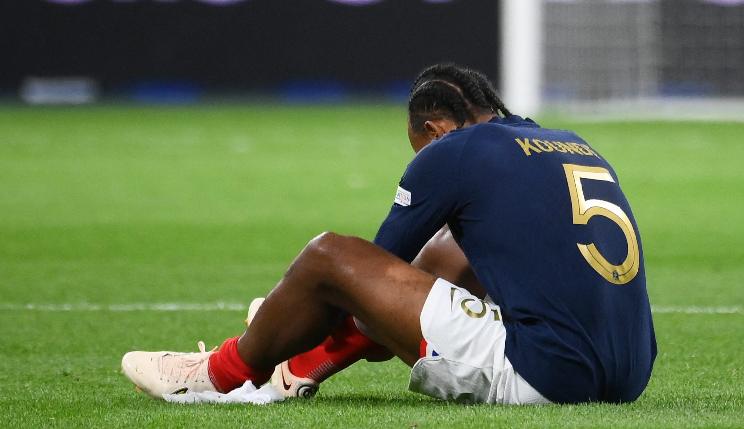 Jules Koundé France injury 2022-23